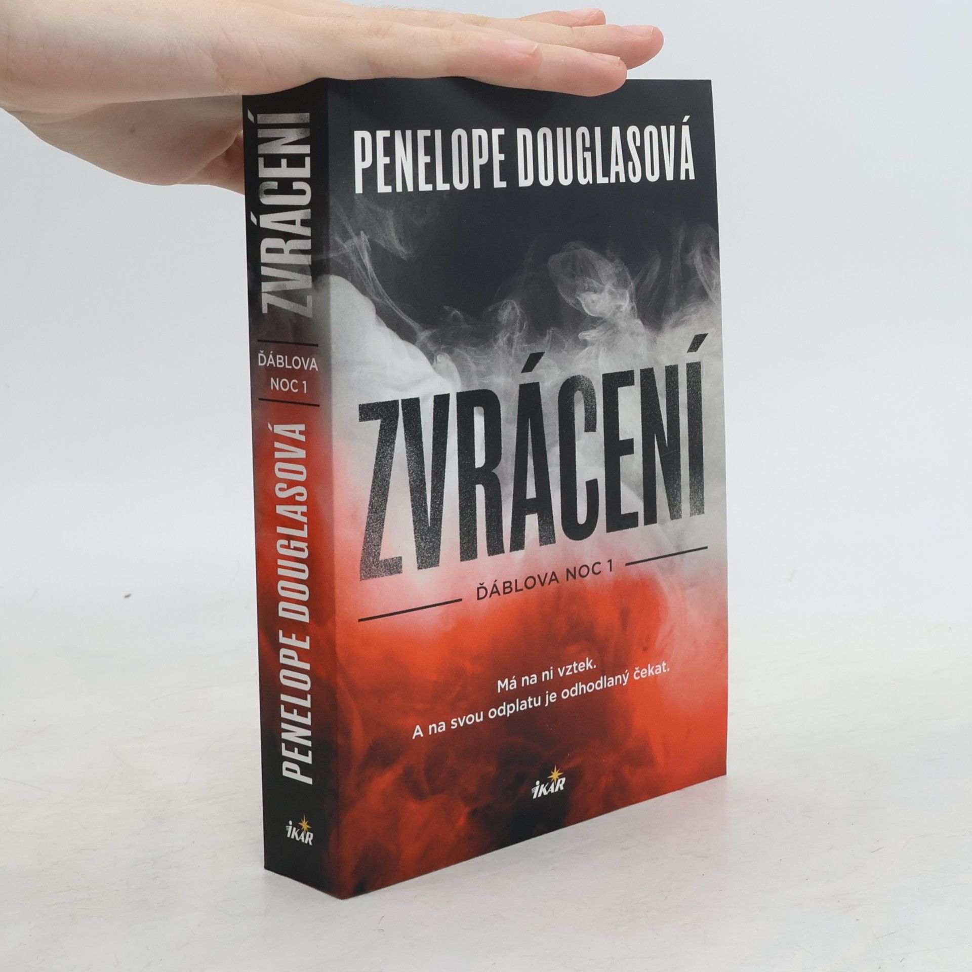 Penelope Douglas Zvrácení