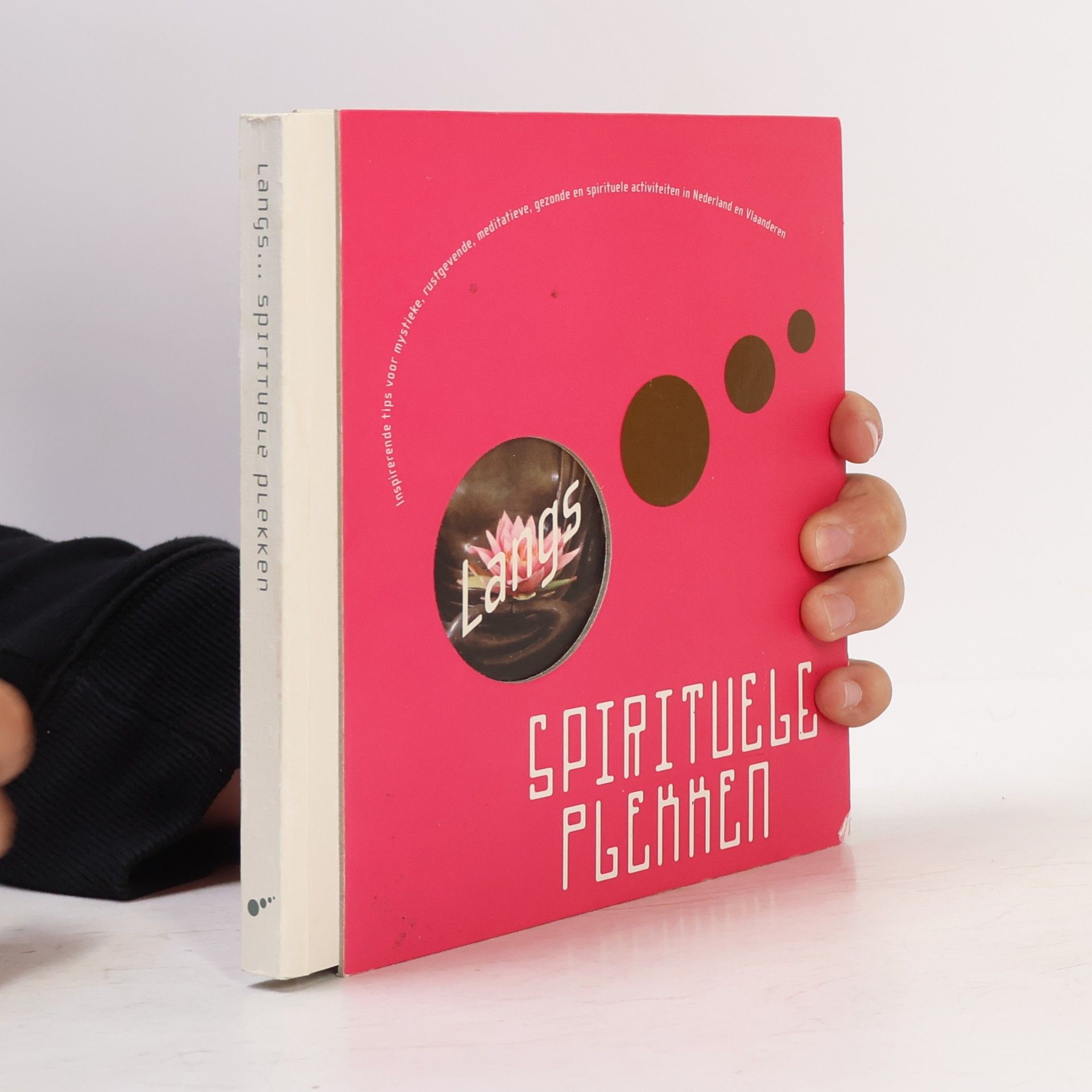 Autores varios Langs spirituele plekken