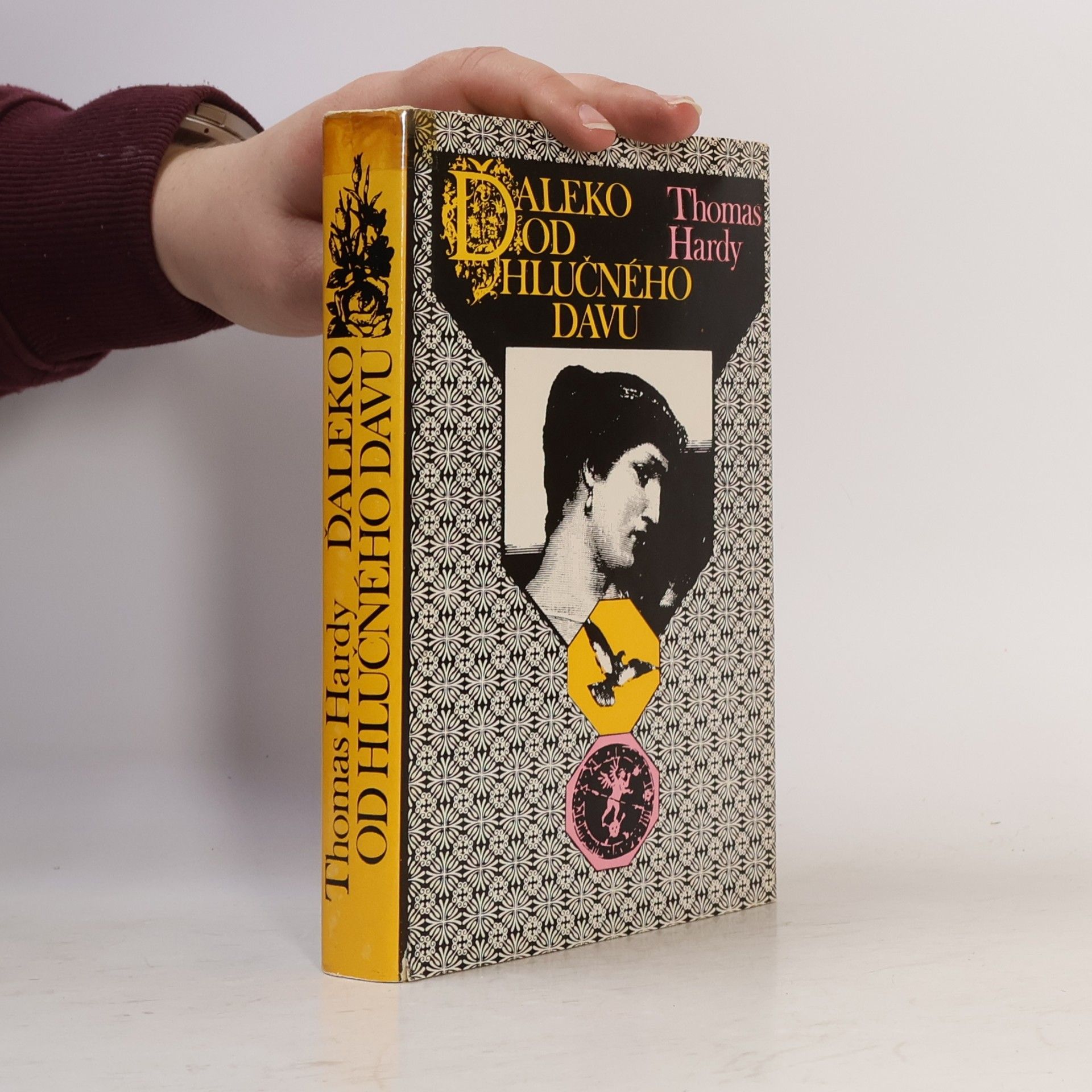 Thomas Hardy Ďaleko od hlučného davu