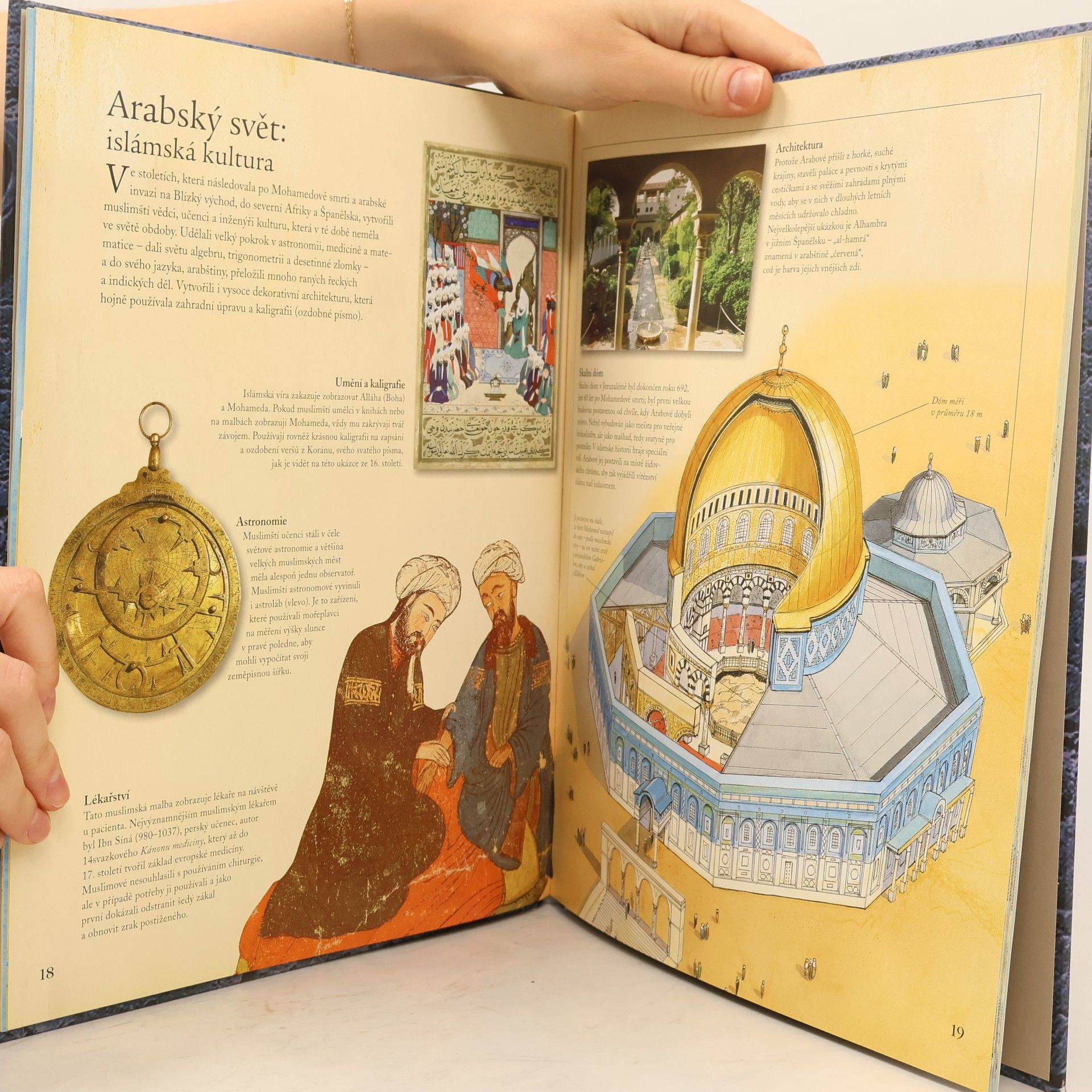 Simon Adams Atlas středověkého světa