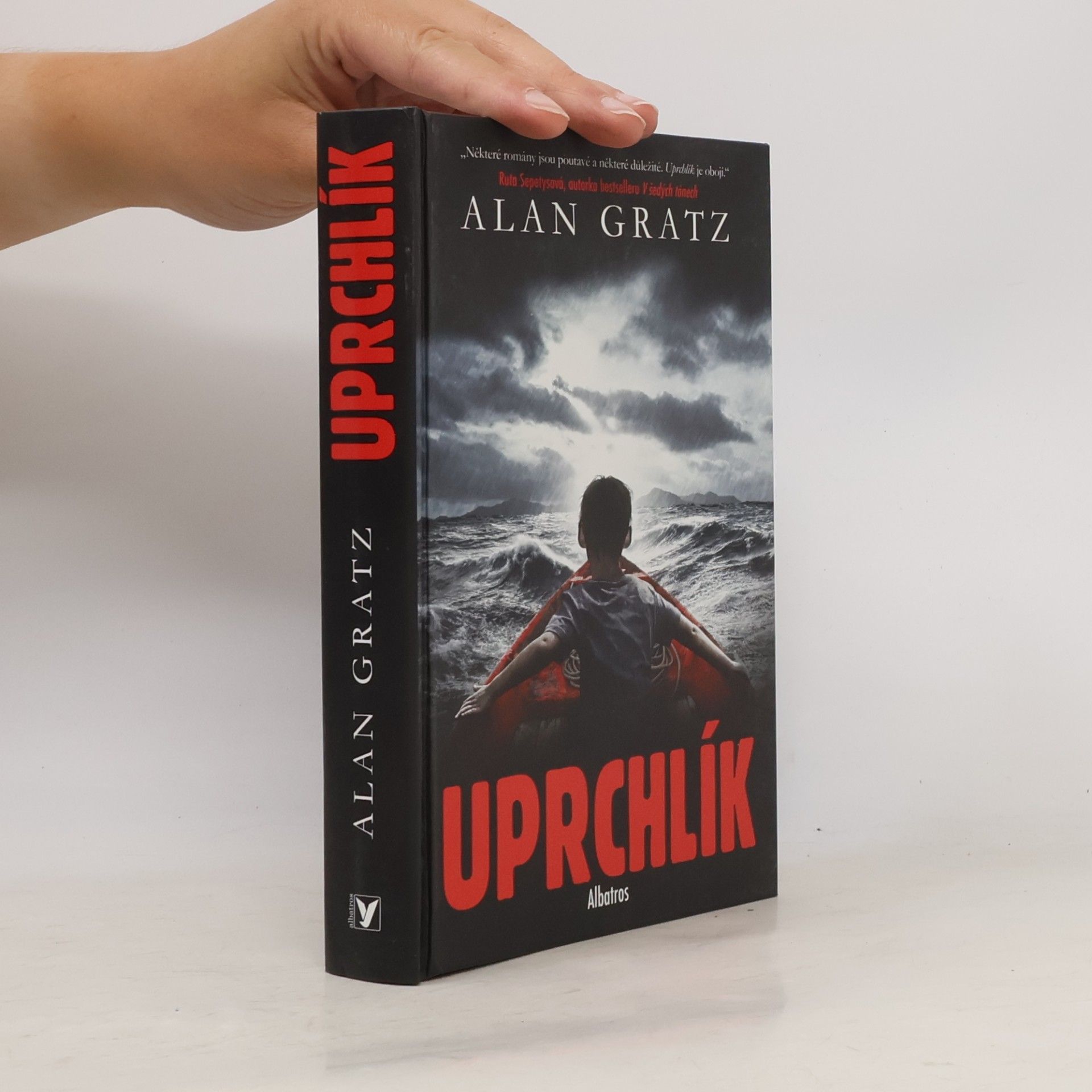 Alan Gratz Uprchlík