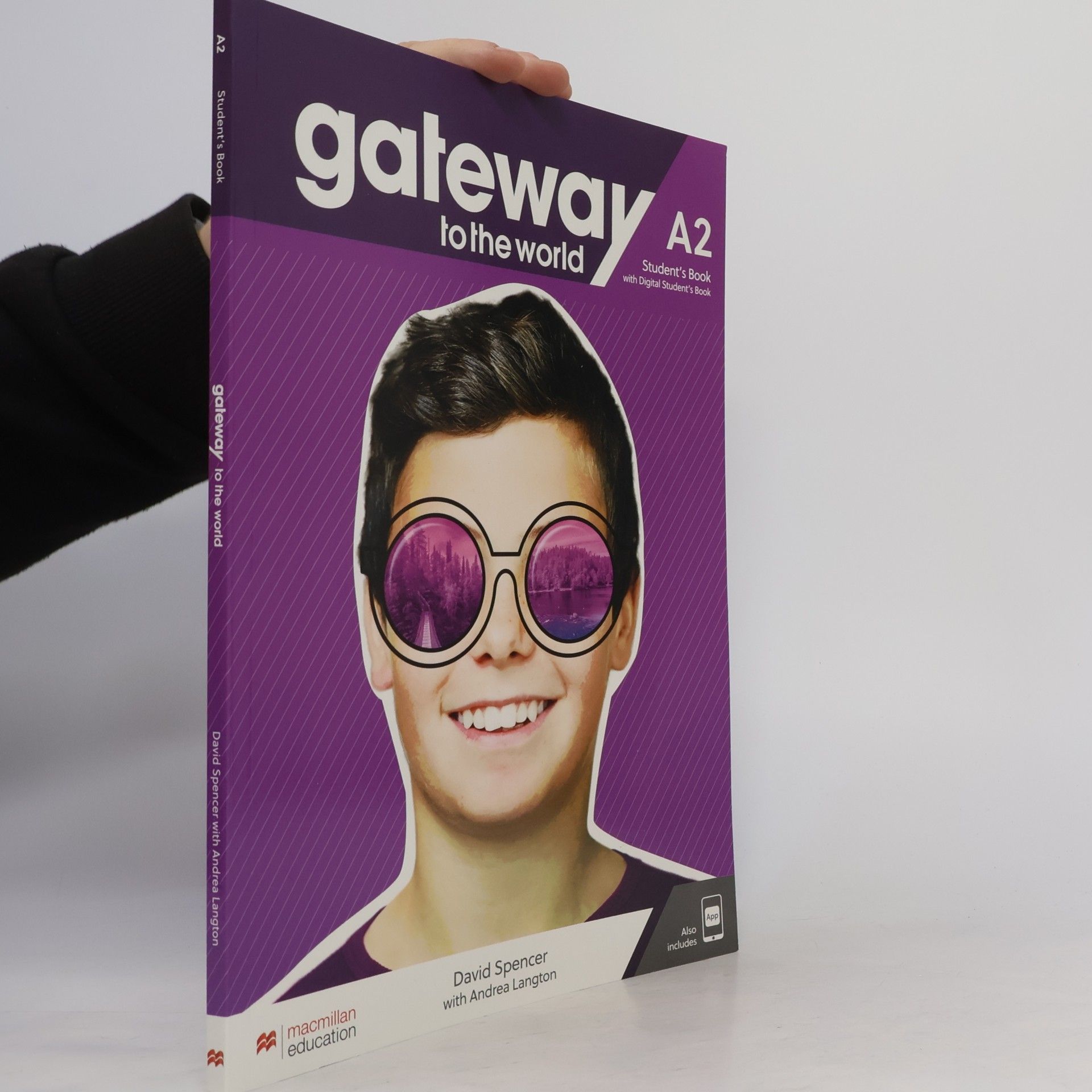 David Spencer Gateway to the World A2 Student's Book with Student's App and Digital Student's Book