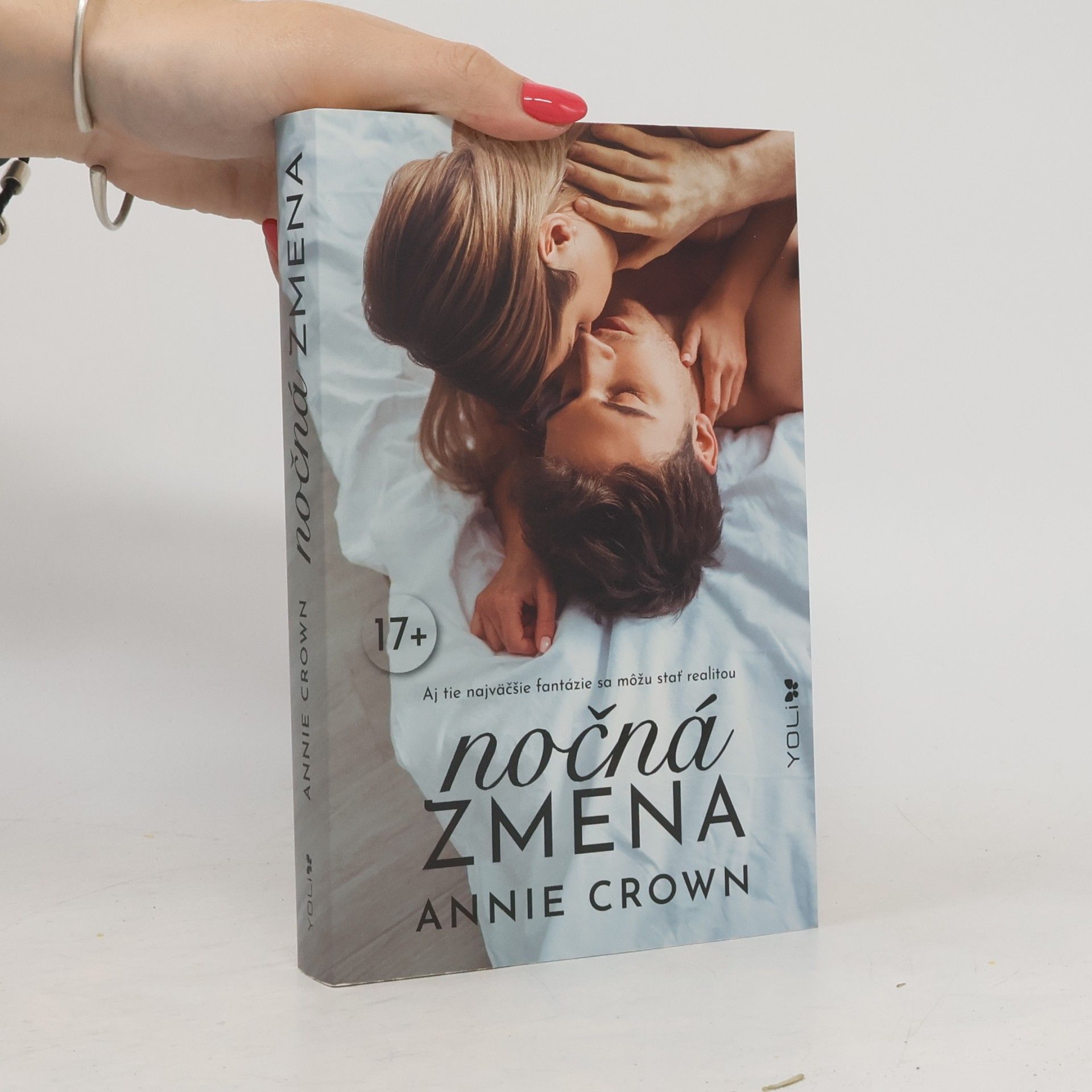 Annie Crown Nočná zmena