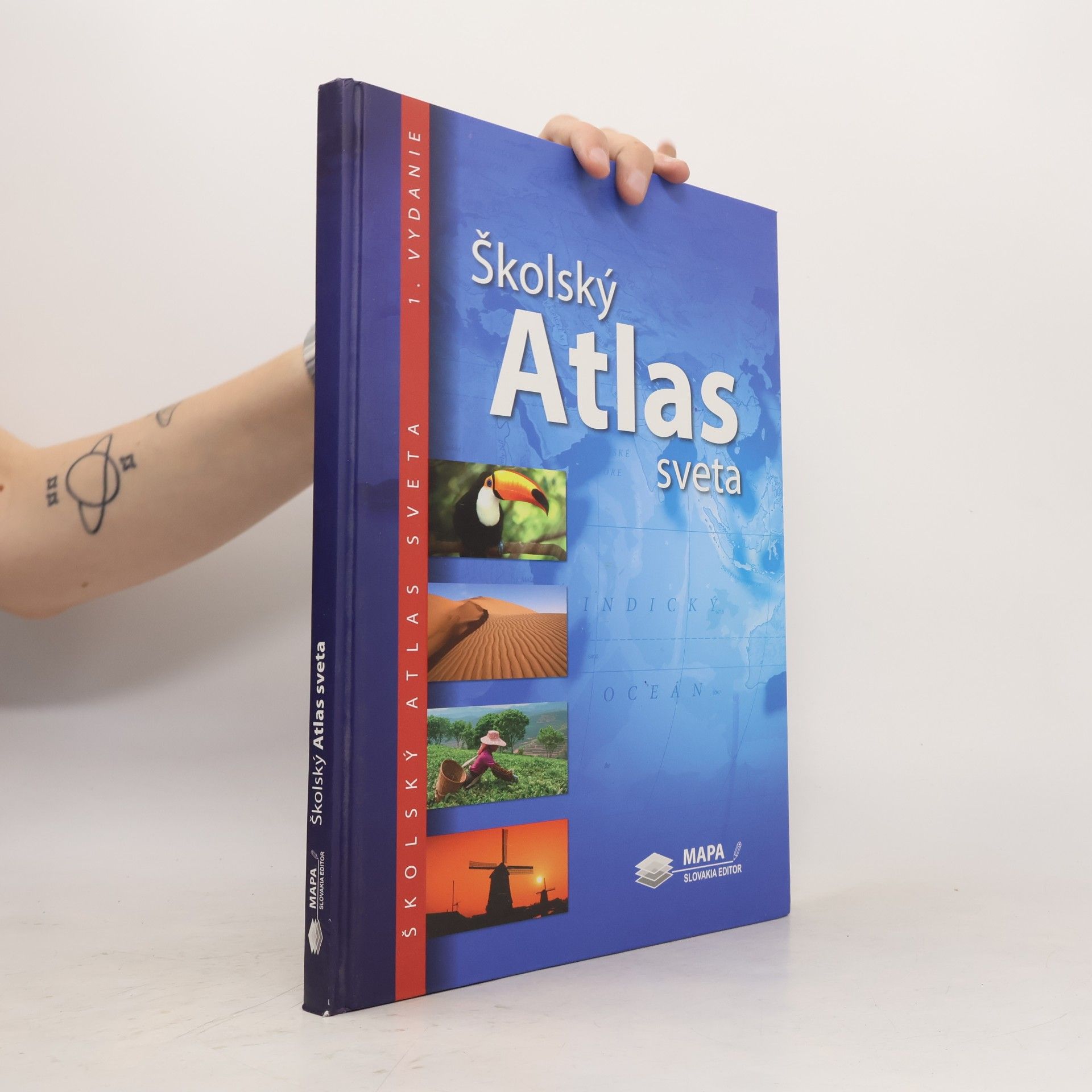 Autorenkollektiv Školský Atlas sveta