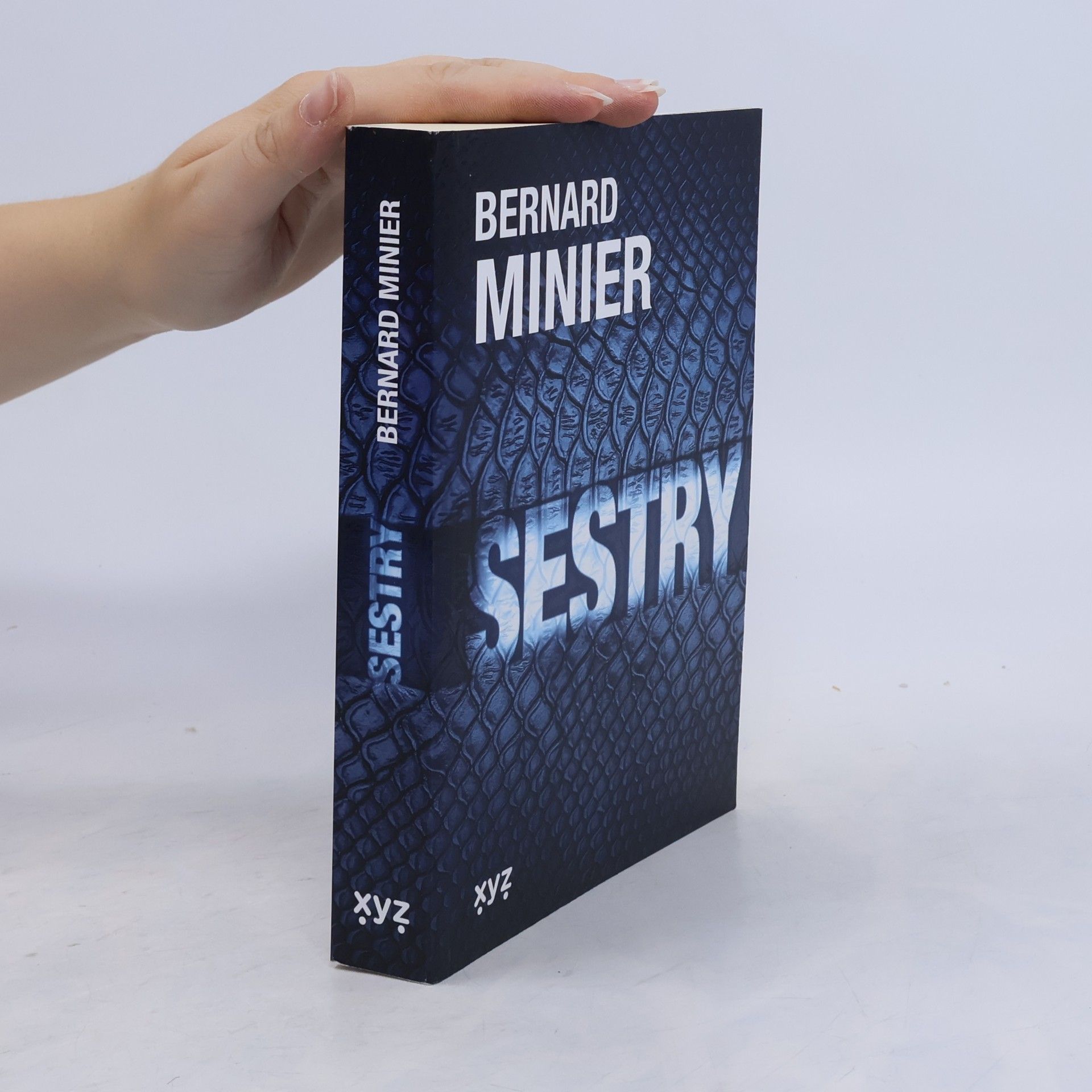 Bernard Minier Sestry