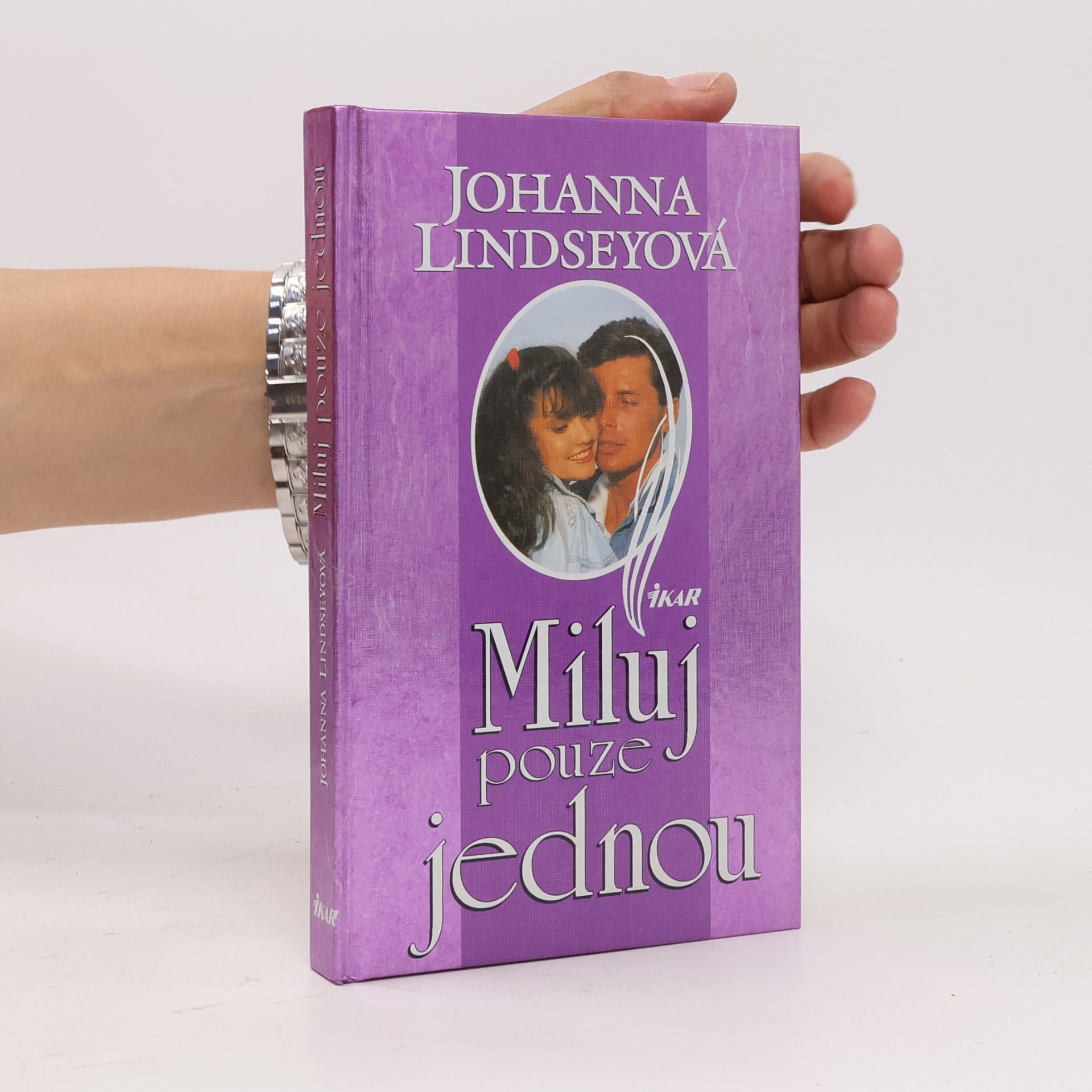 Johanna Lindsey Miluj pouze jednou