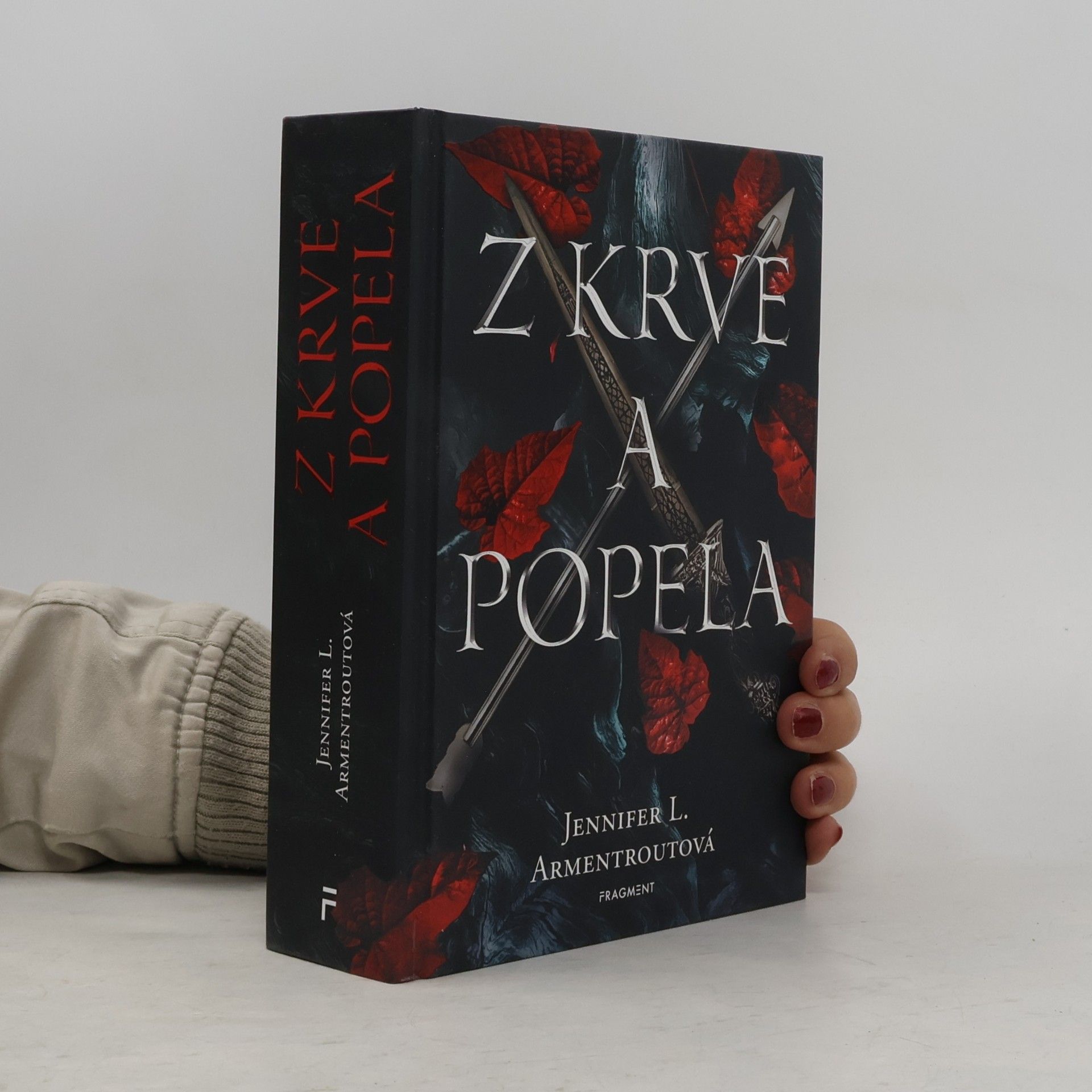 Jennifer L. Armentrout Z krve a popela