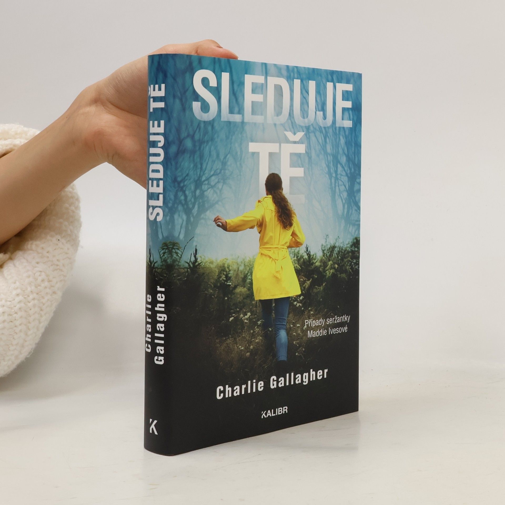 Christine Gallagher Sleduje tě