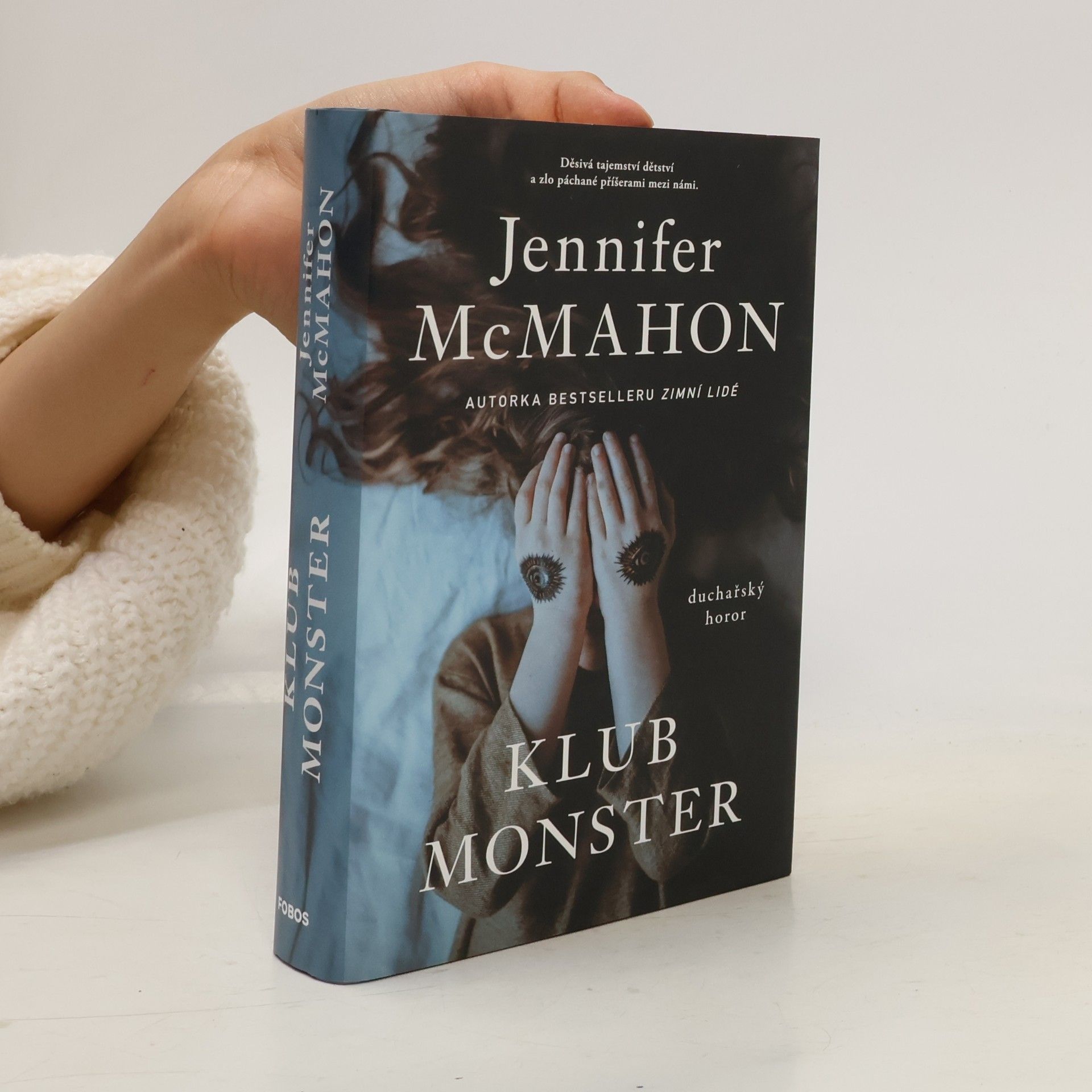 Jennifer McMahon Klub monster