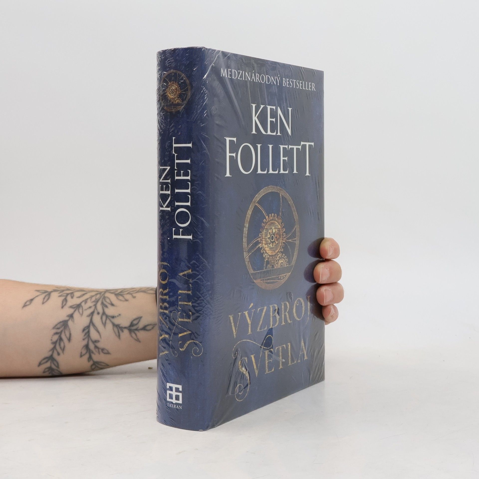 Ken Follett Výzbroj svetla