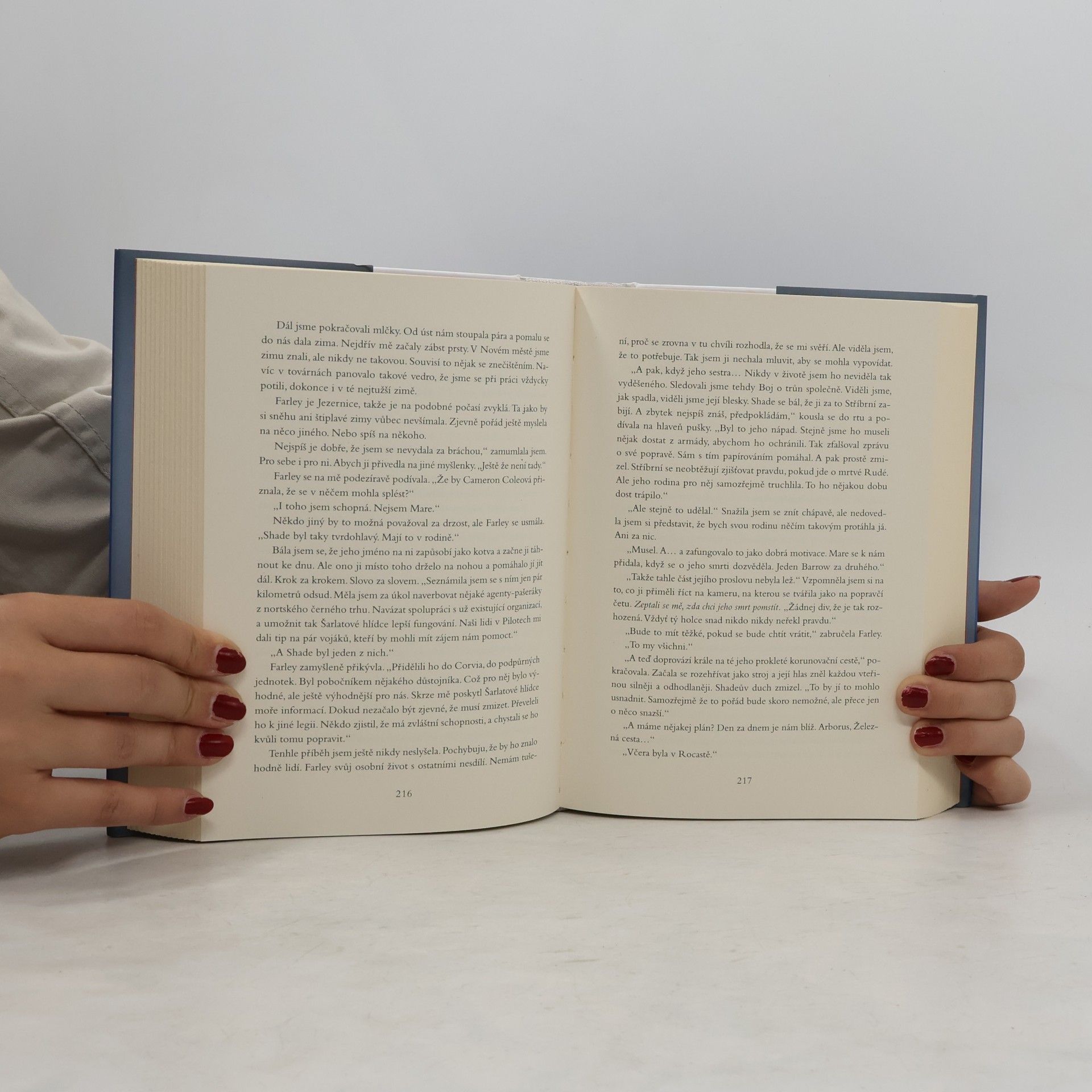 Victoria Aveyard Králova klec