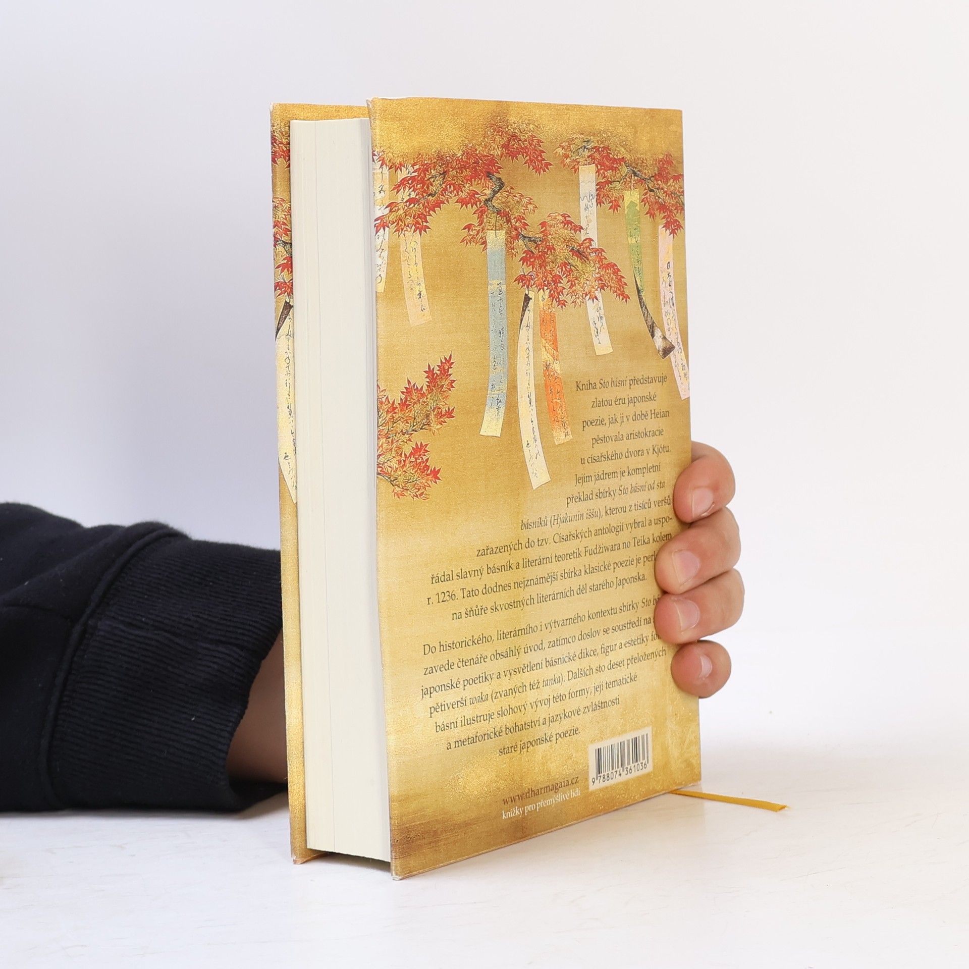 Helena Honcoopová Sto básní: Svět staré japonské poezie