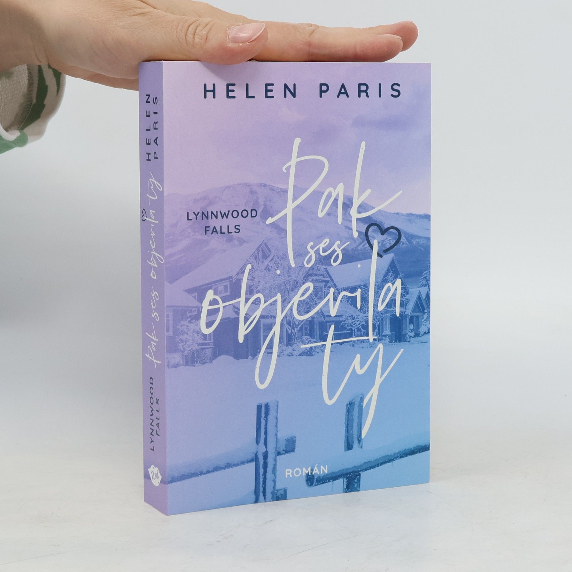 Helen Paris Pak ses objevila ty