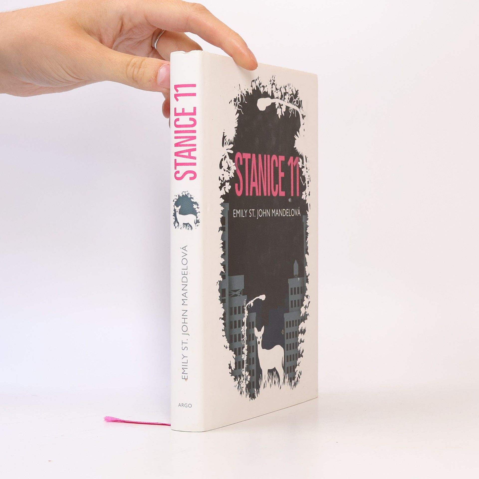 Emily St. John Mandel Stanice 11