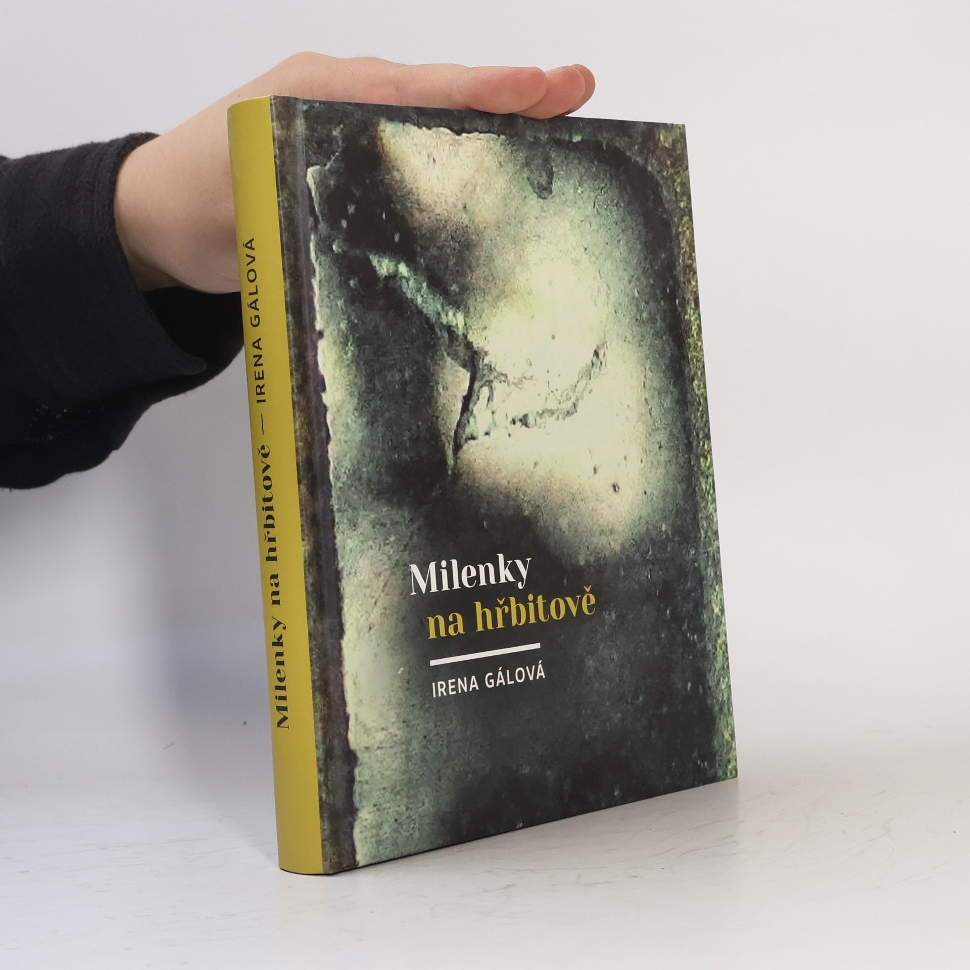 Irena Gálová Milenky na hřbitově