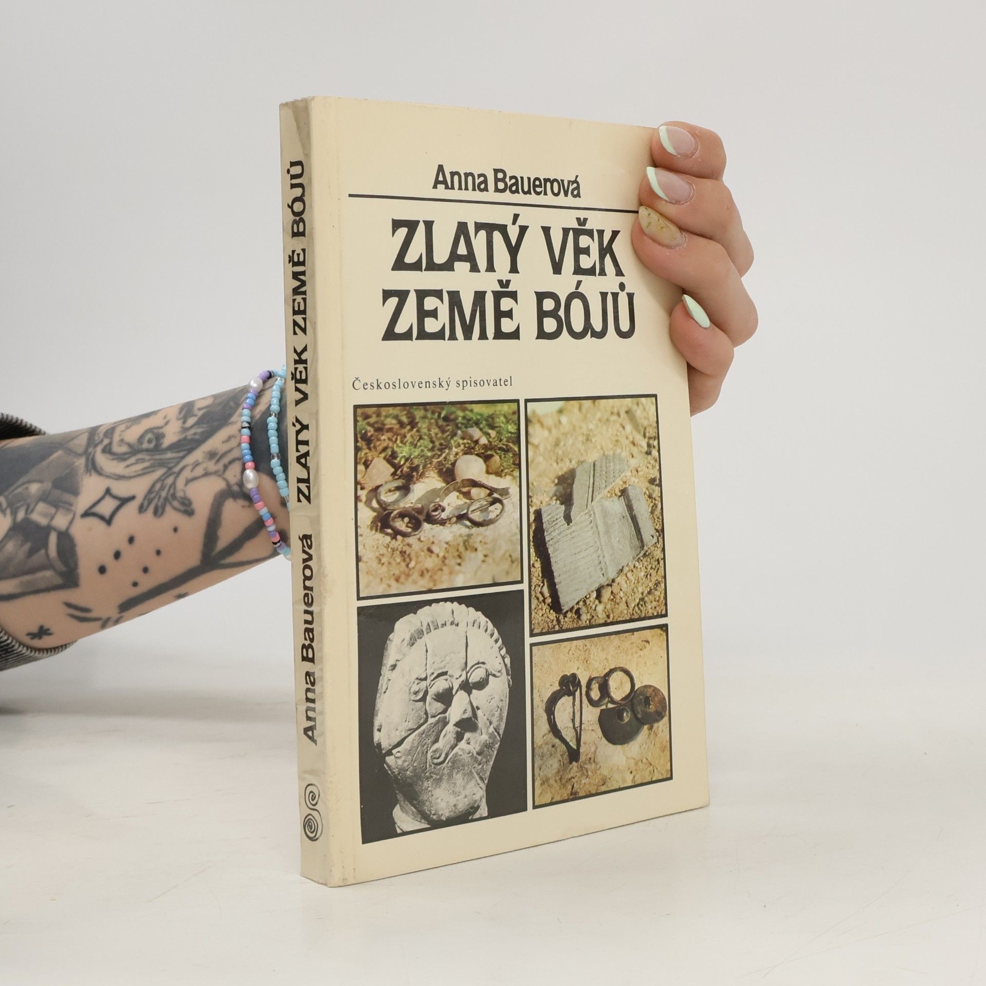 Anna Bauer Zlatý věk země Bójů