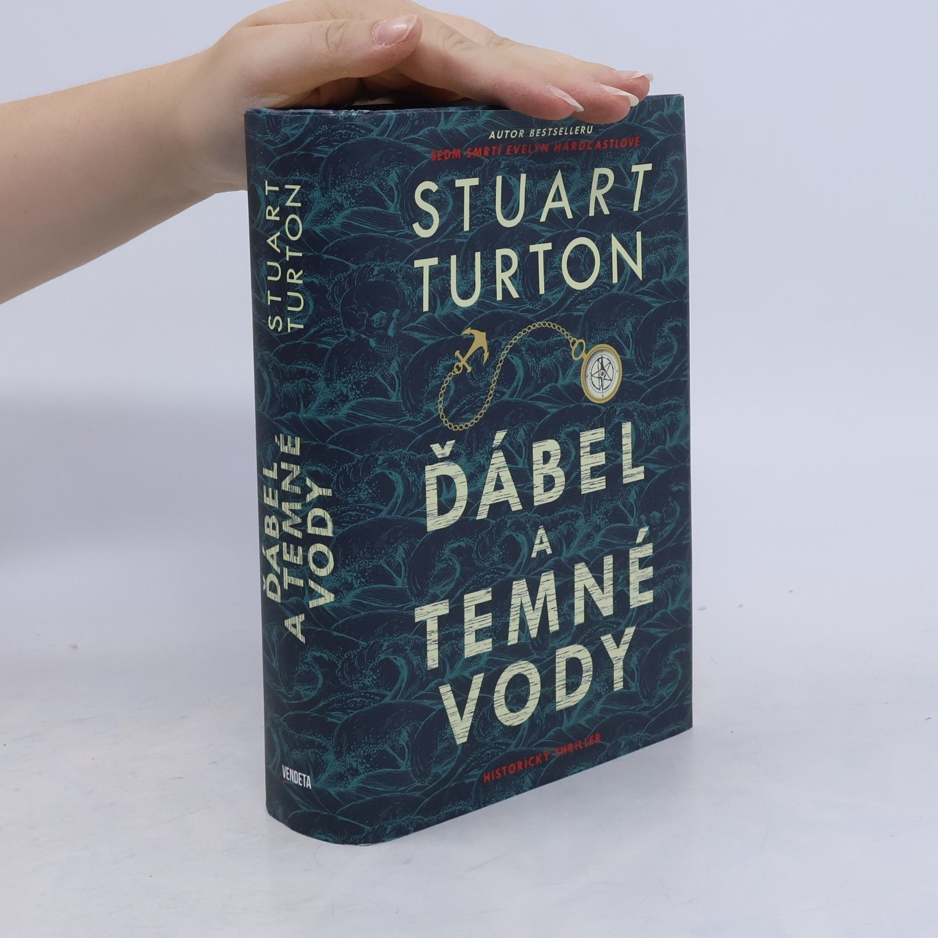 Stuart Turton Ďábel a temné vody