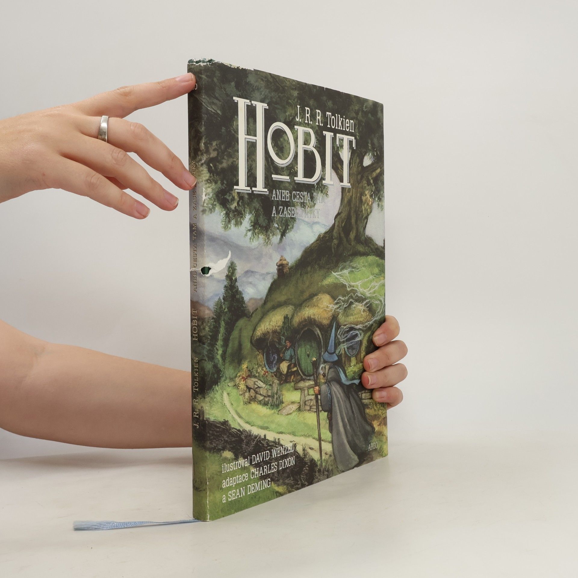J. R. R. Tolkien Hobit aneb Cesta tam a zase zpátky