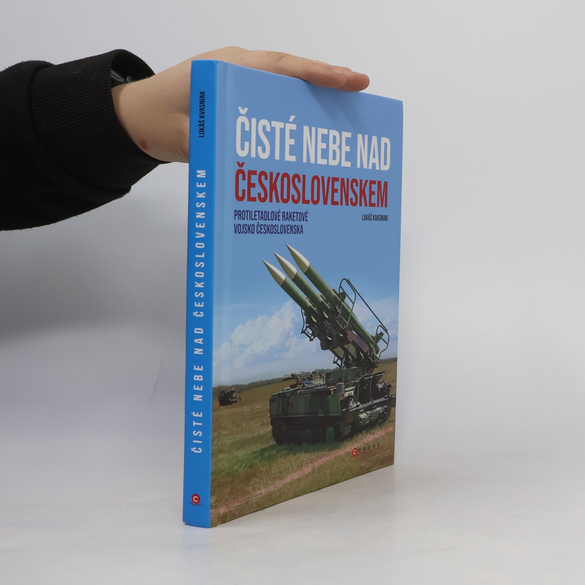 Lukáš Kvasniak Čisté nebe nad Československem