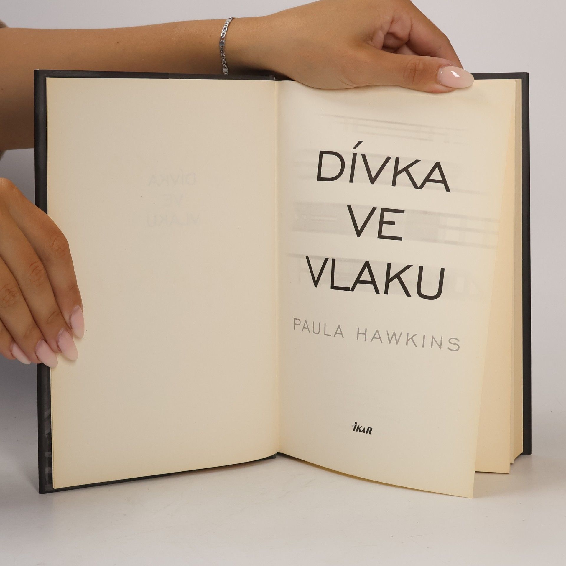Paula Hawkins Dívka ve vlaku