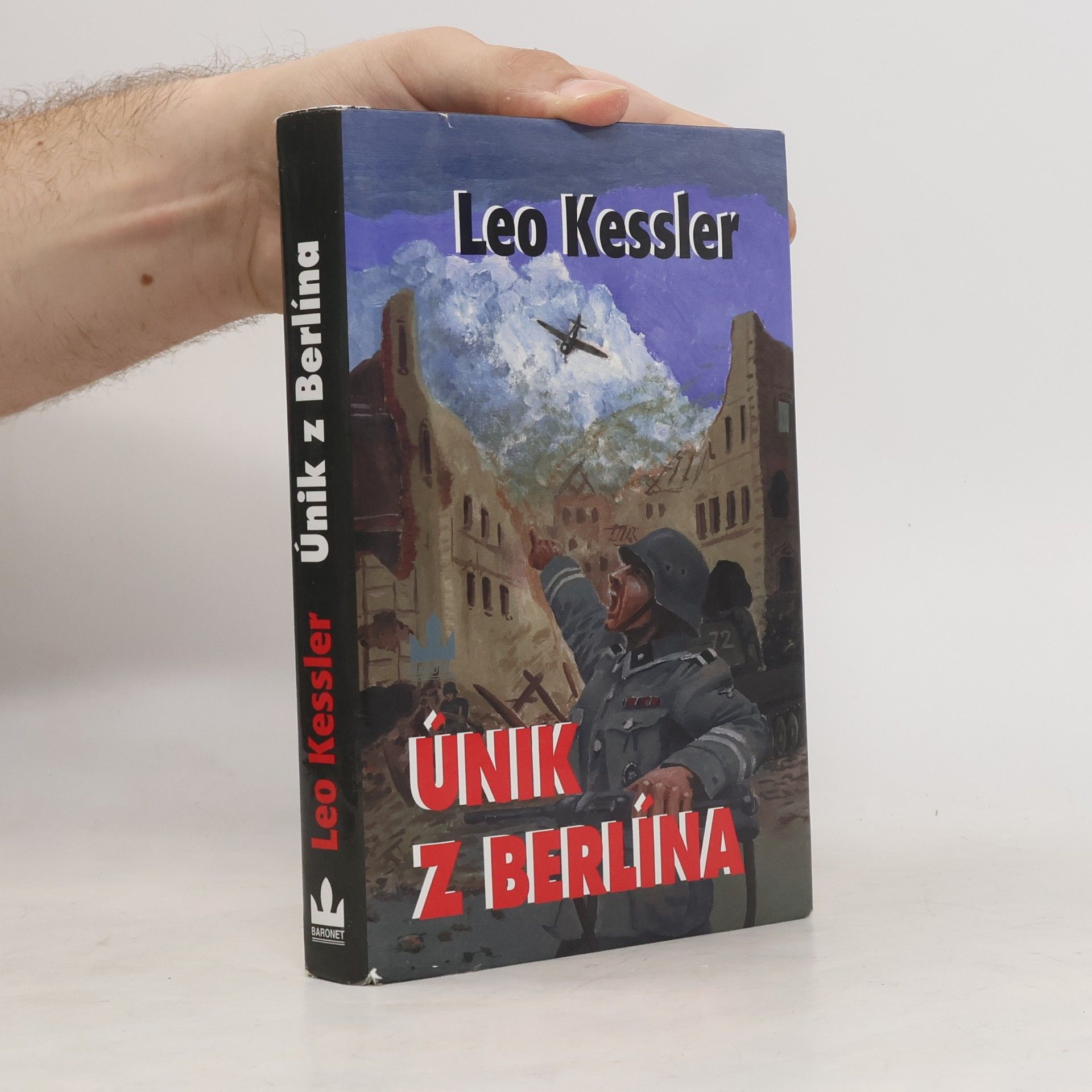 Charles Whiting Únik z Berlína