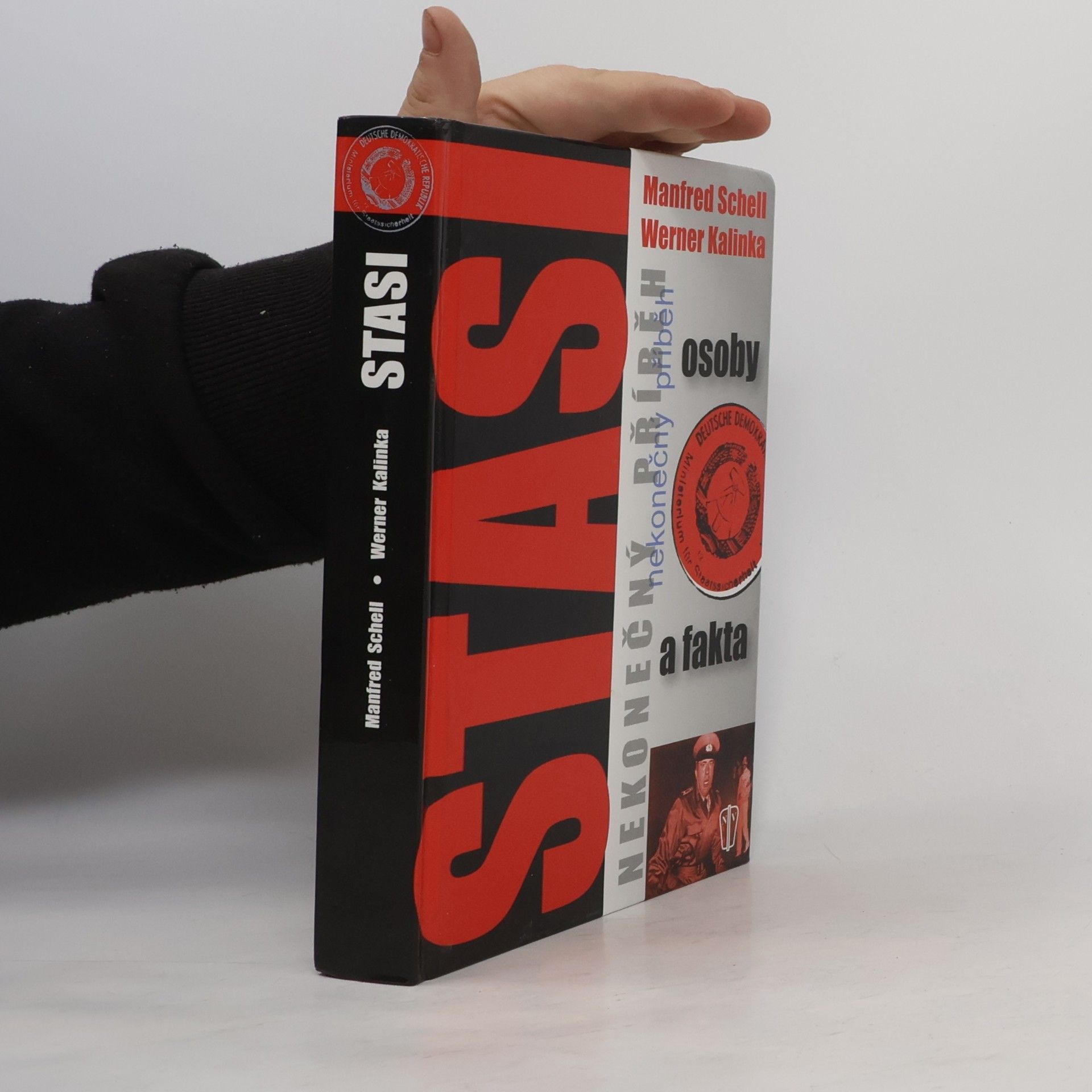 Autorenkollektiv Stasi Osoby a fakta