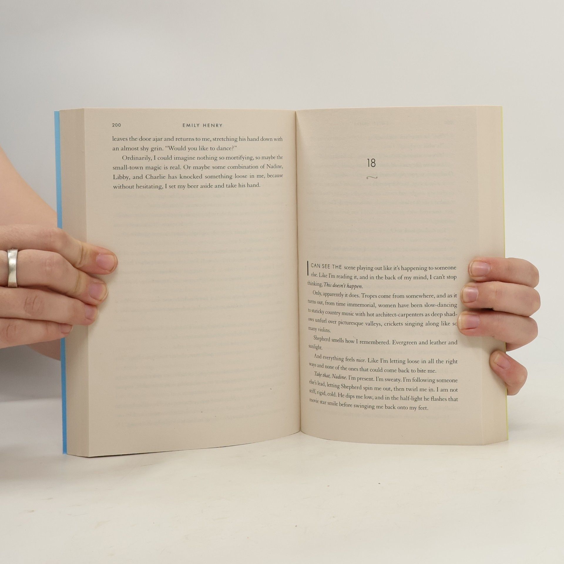 Emily Henry Book lovers