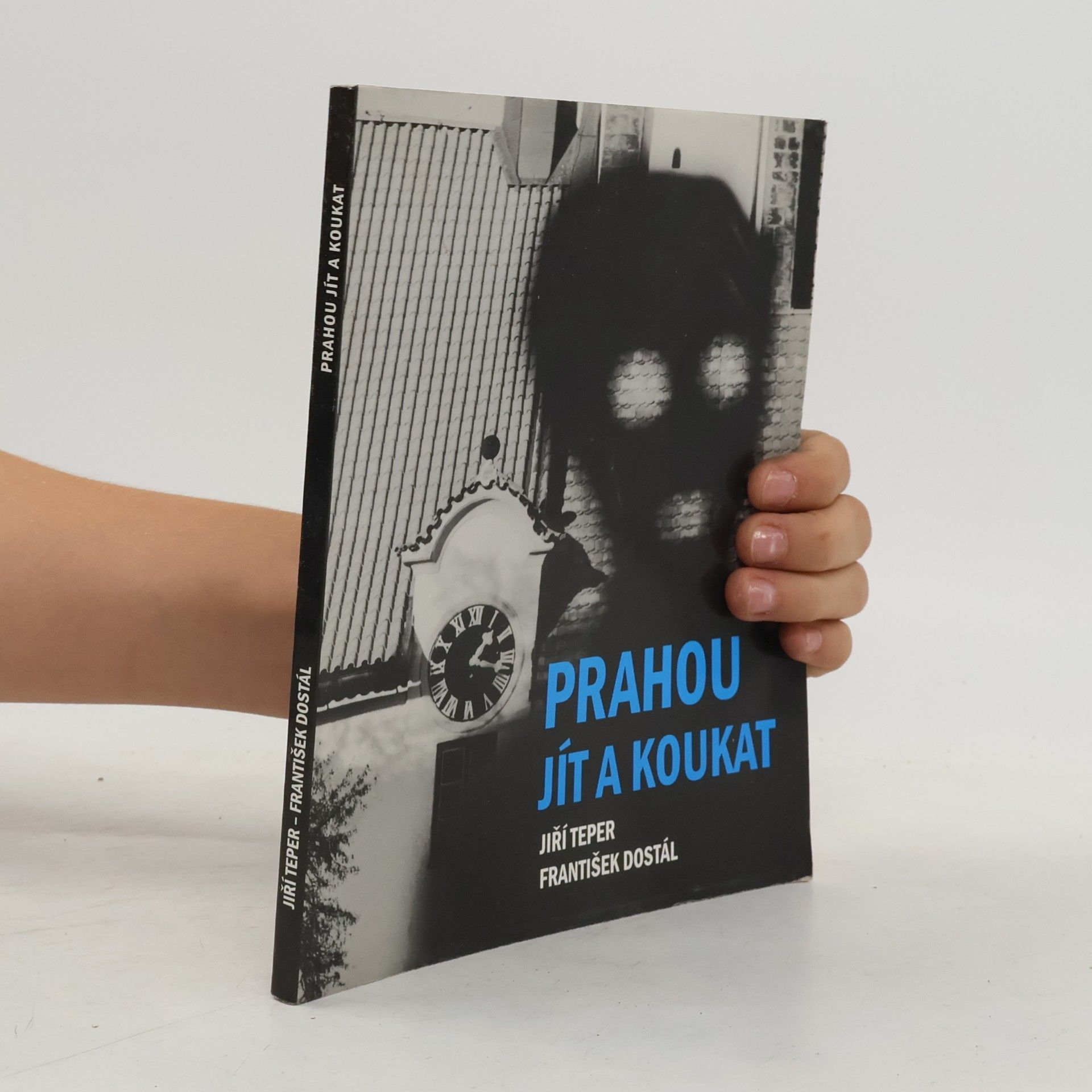 Prahou jít a koukat