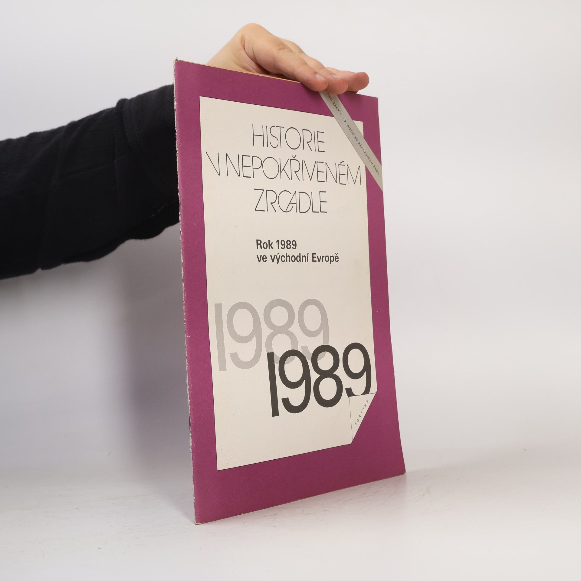 Klement Lukeš Historie v nepokřiveném zrcadle. Rok 1989 ve východní Evropě