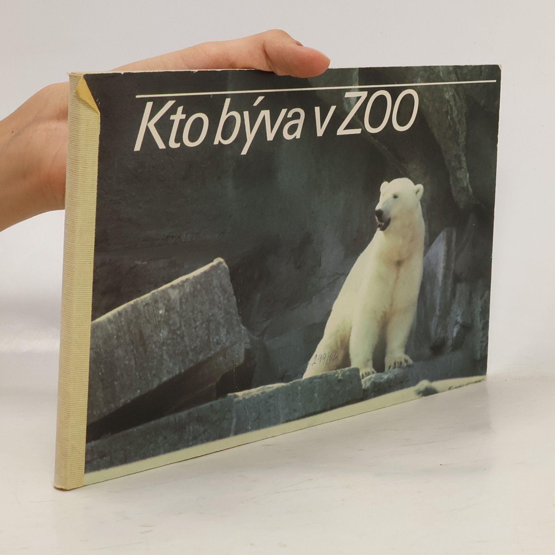 Julius Kontár Kto býva v ZOO