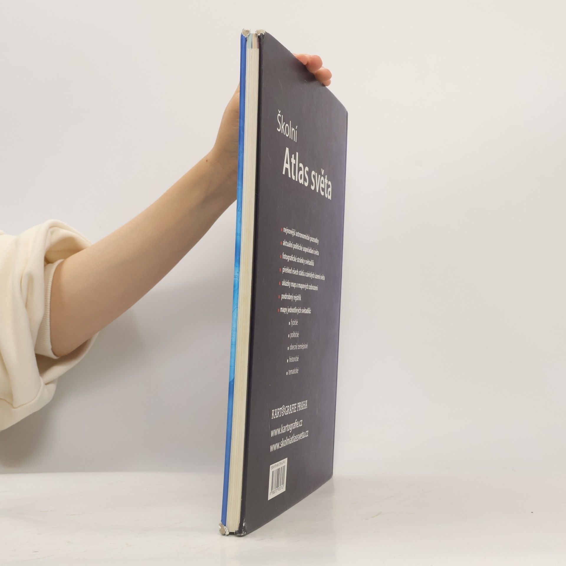 Collectif d'auteurs Školní atlas světa
