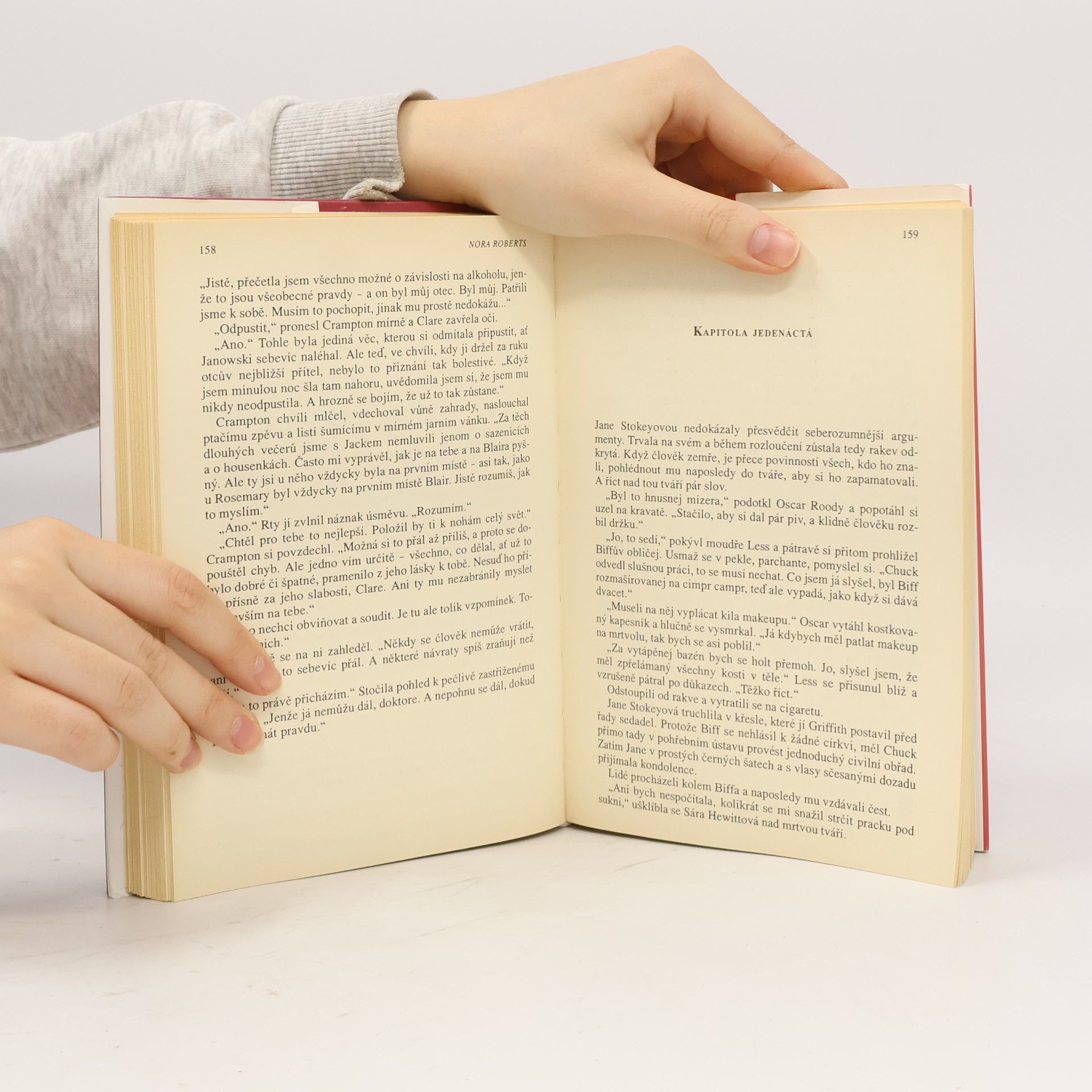 Nora Roberts Božské zlo