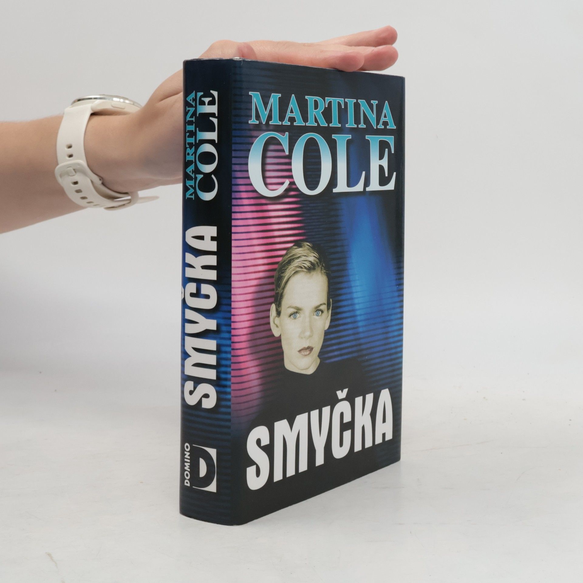Martina Cole Smyčka