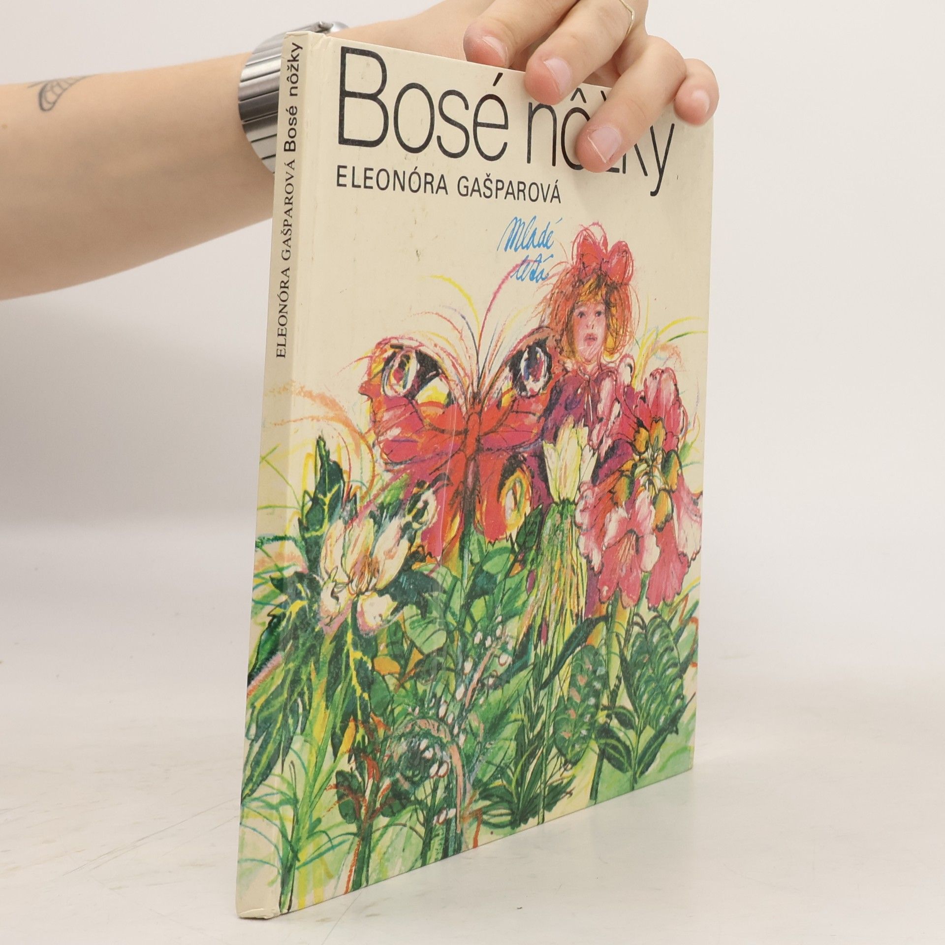 Eleonóra Gašparová Bosé nôžky