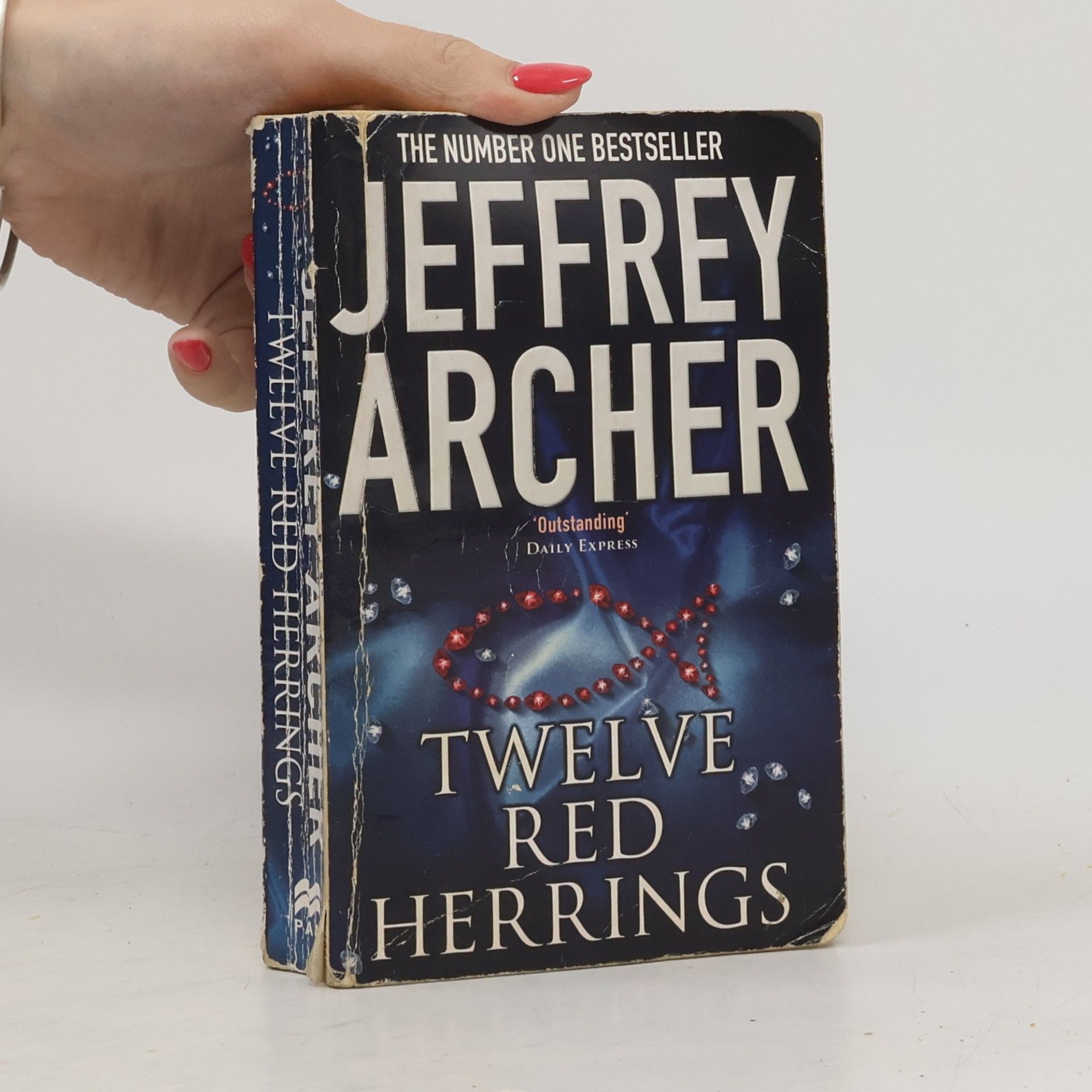 Jeffrey Archer Twelve red herrings