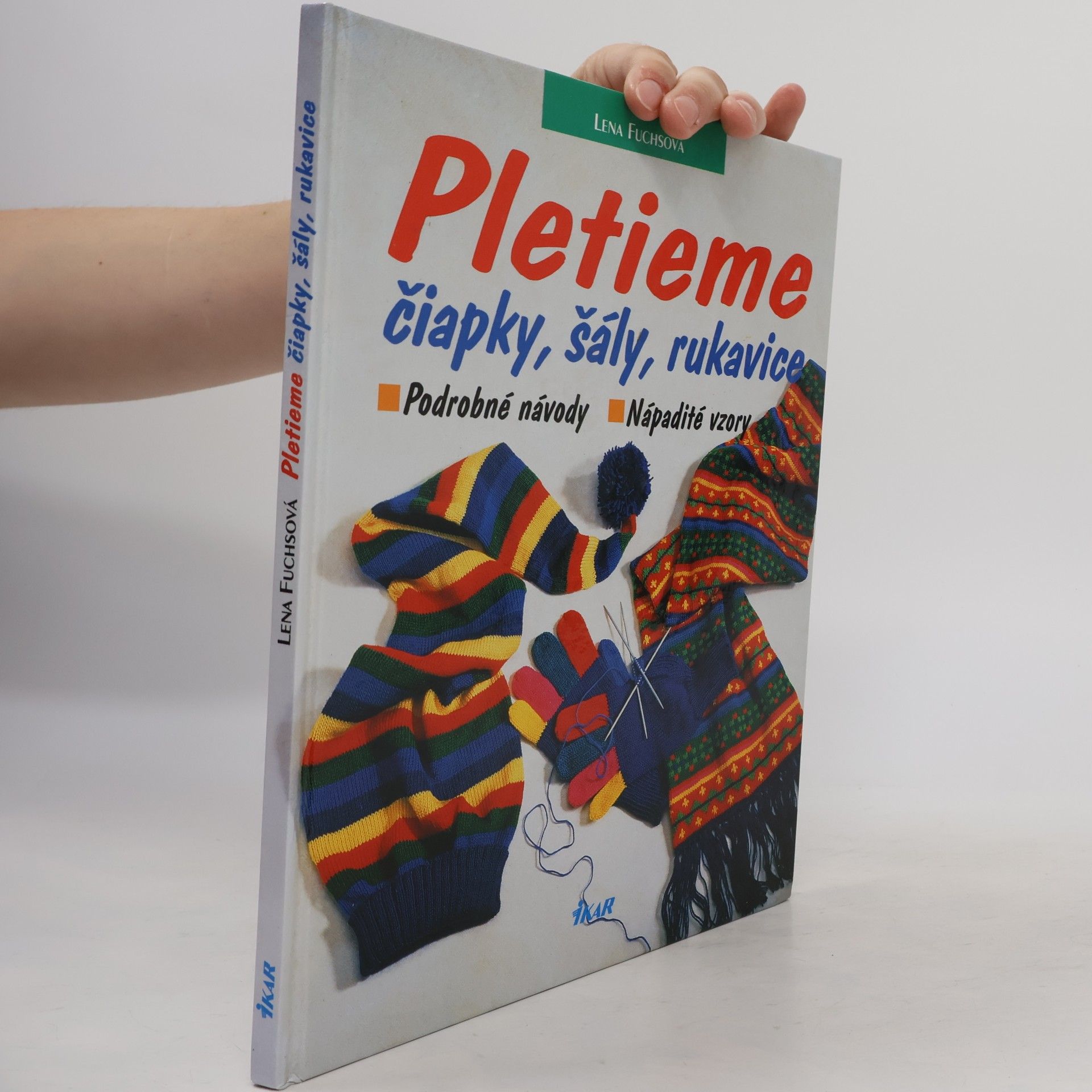 Lena Fuchs Pletieme čiapky, šály, rukavice