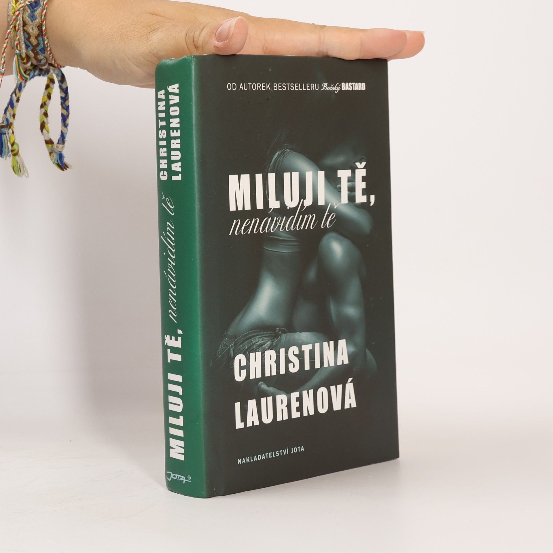 Christina Lauren Miluji tě, nenávidím tě