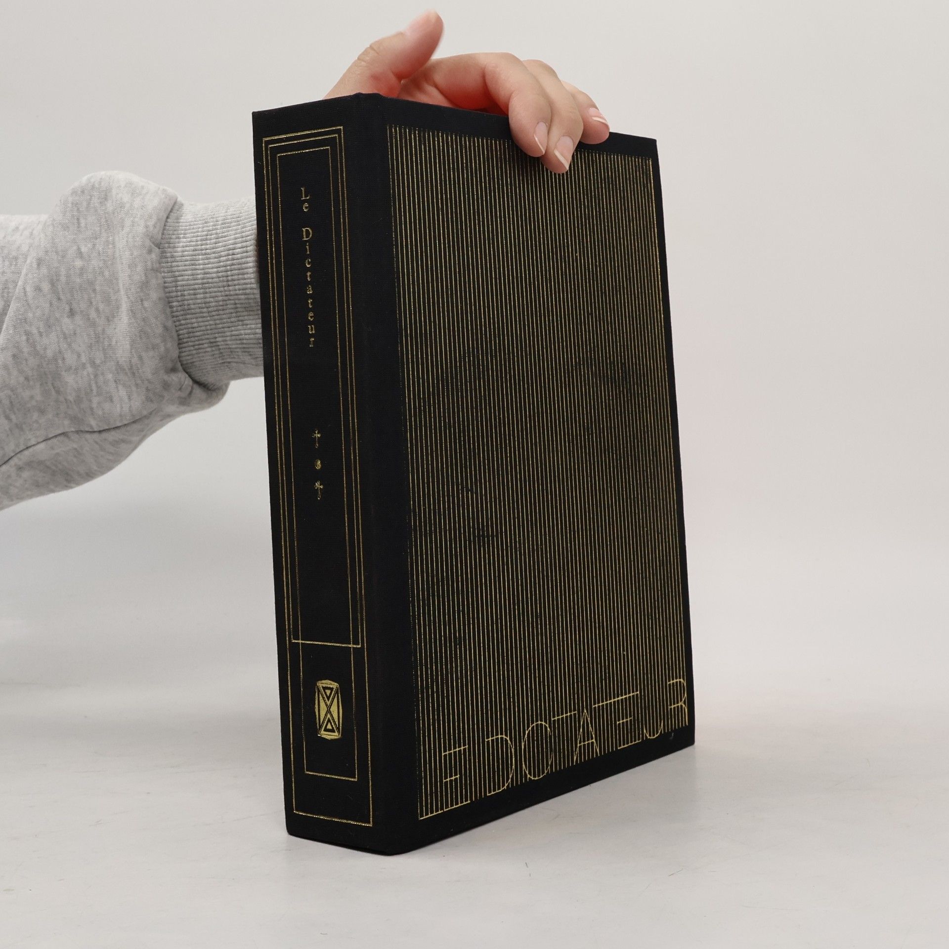 Various authors Le Dictateur