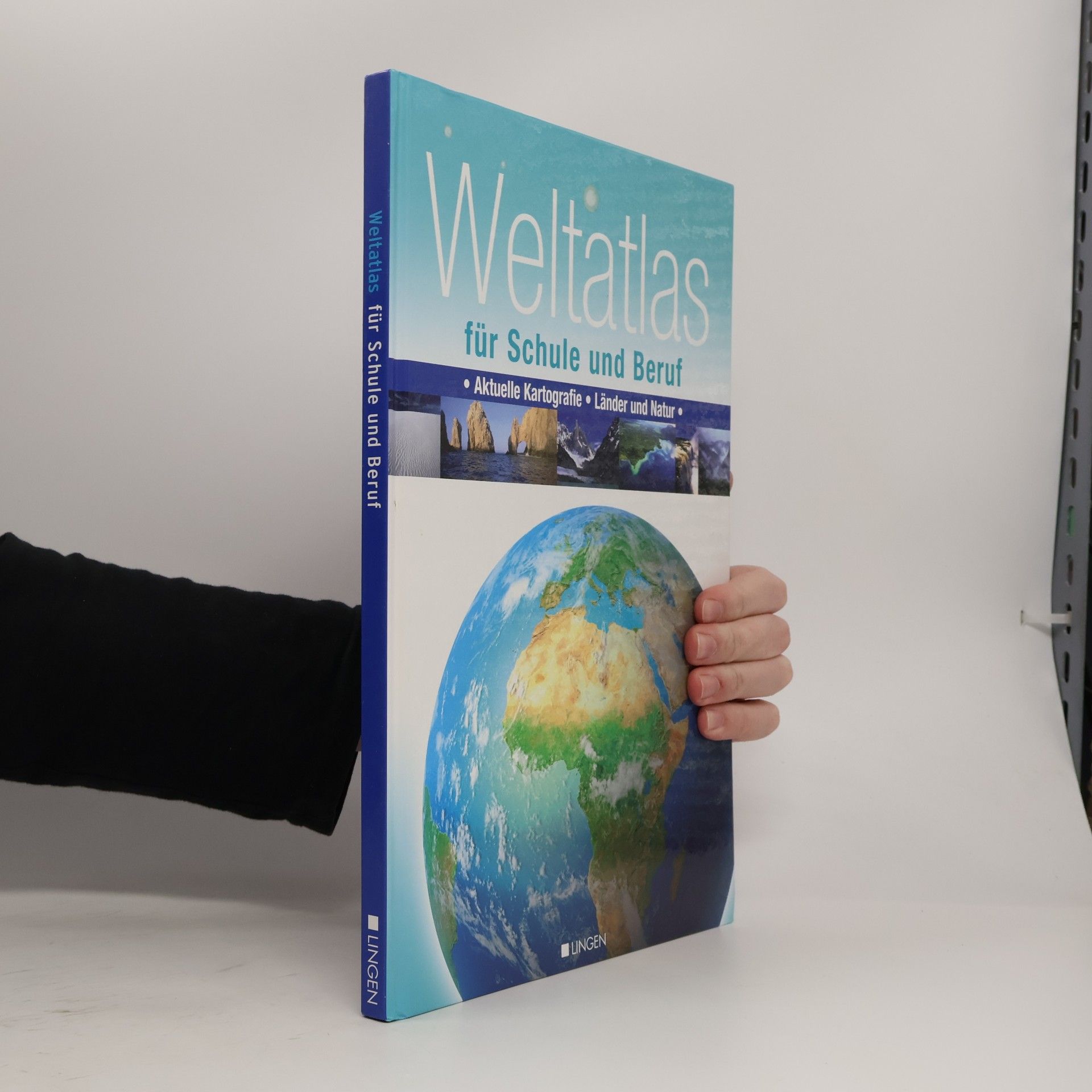 AA.VV. Weltatlas für Schule und Beruf