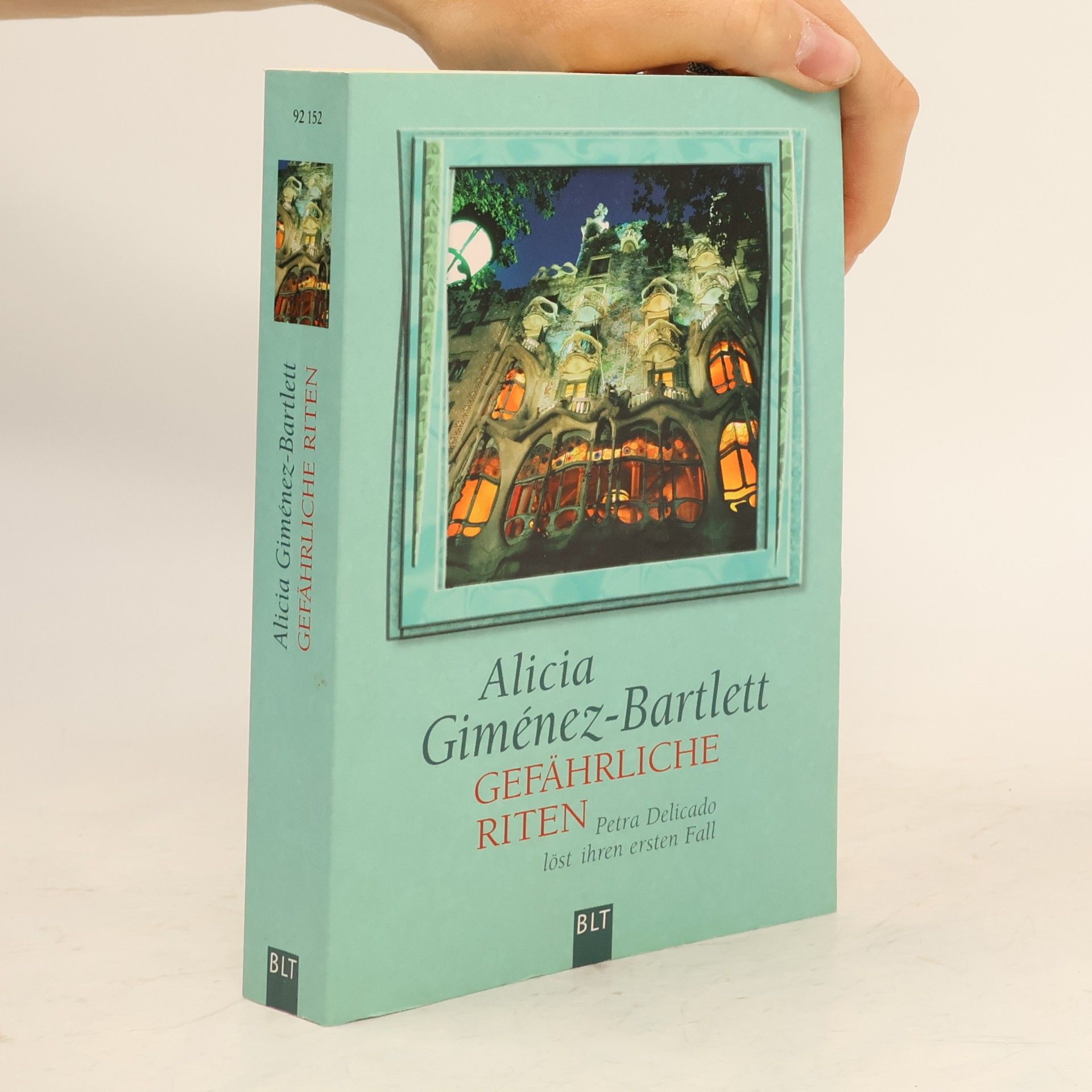 Alicia Giménez-Bartlett Gefährliche Riten : Petra Delicado löst ihren ersten Fall