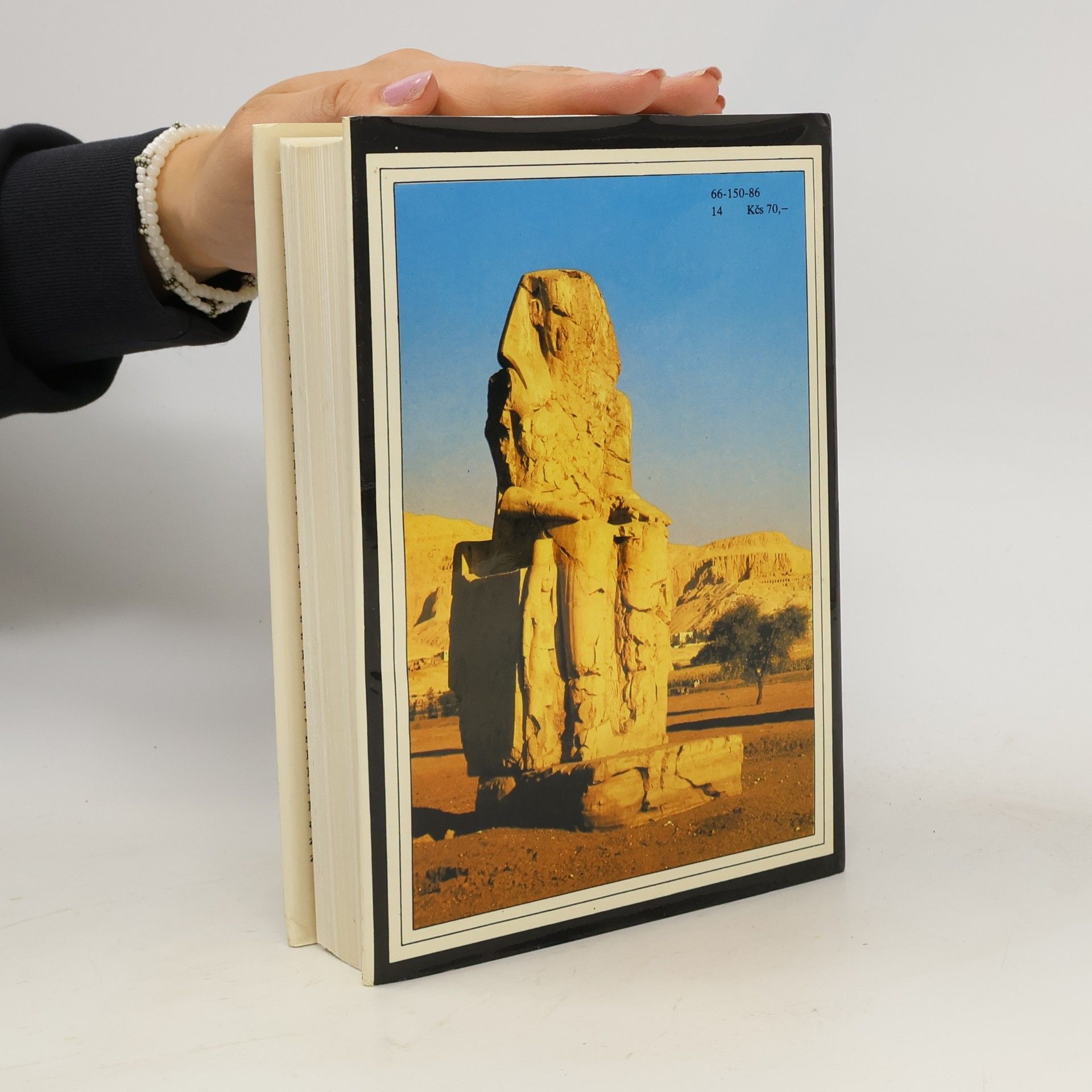 Vojtěch Zamarovský Bohovia a králi starého Egypta
