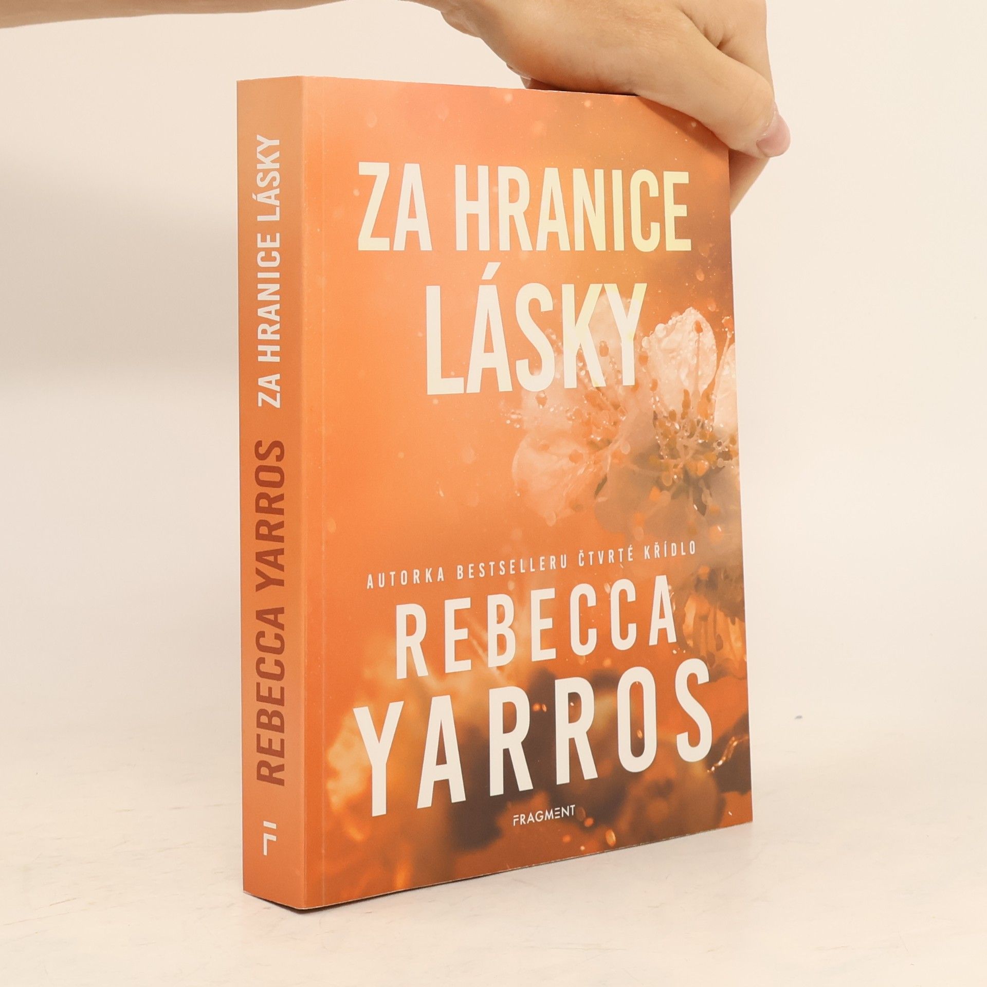 Rebecca Yarros Za hranice lásky