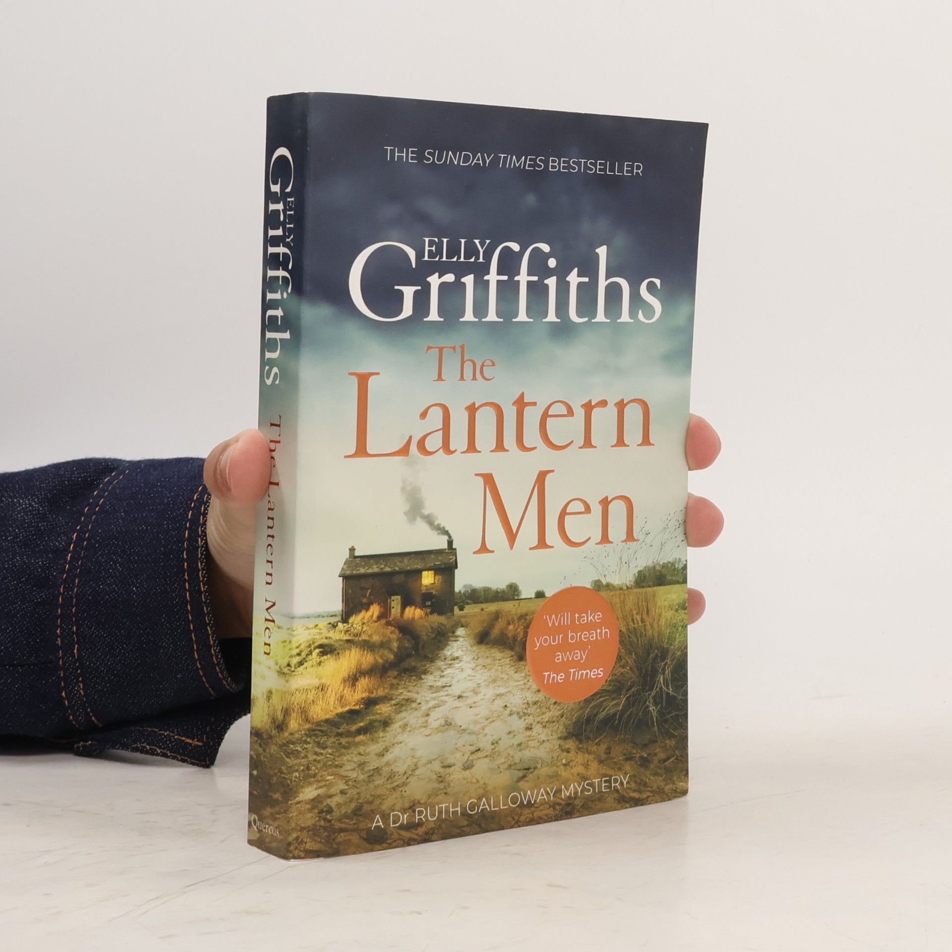 Elly Griffiths The Lantern Men