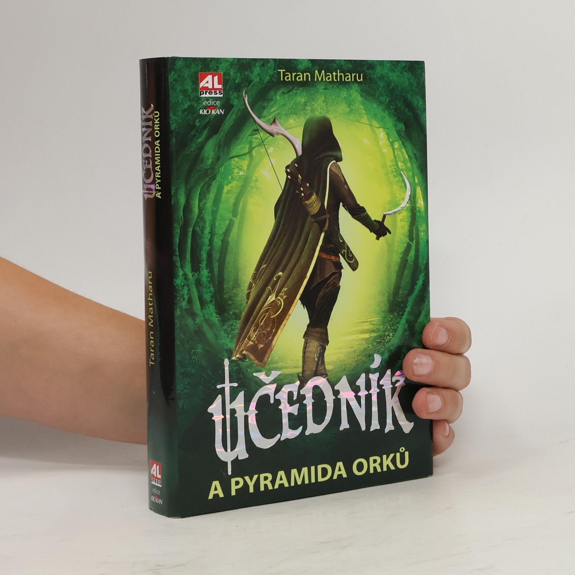 Taran Matharu Učedník a pyramida orků