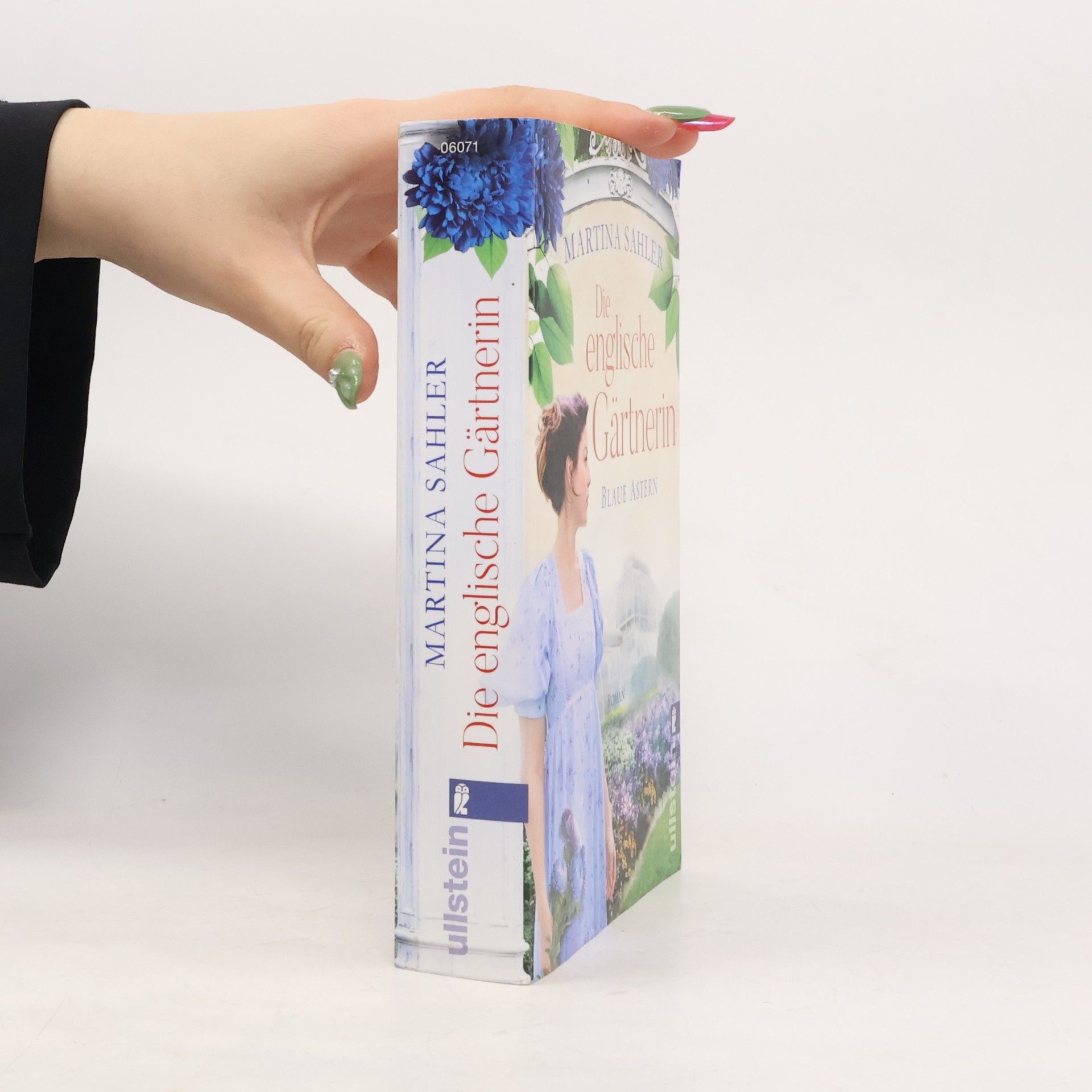 Martina Sahler Die englische Gärtnerin - Blaue Astern