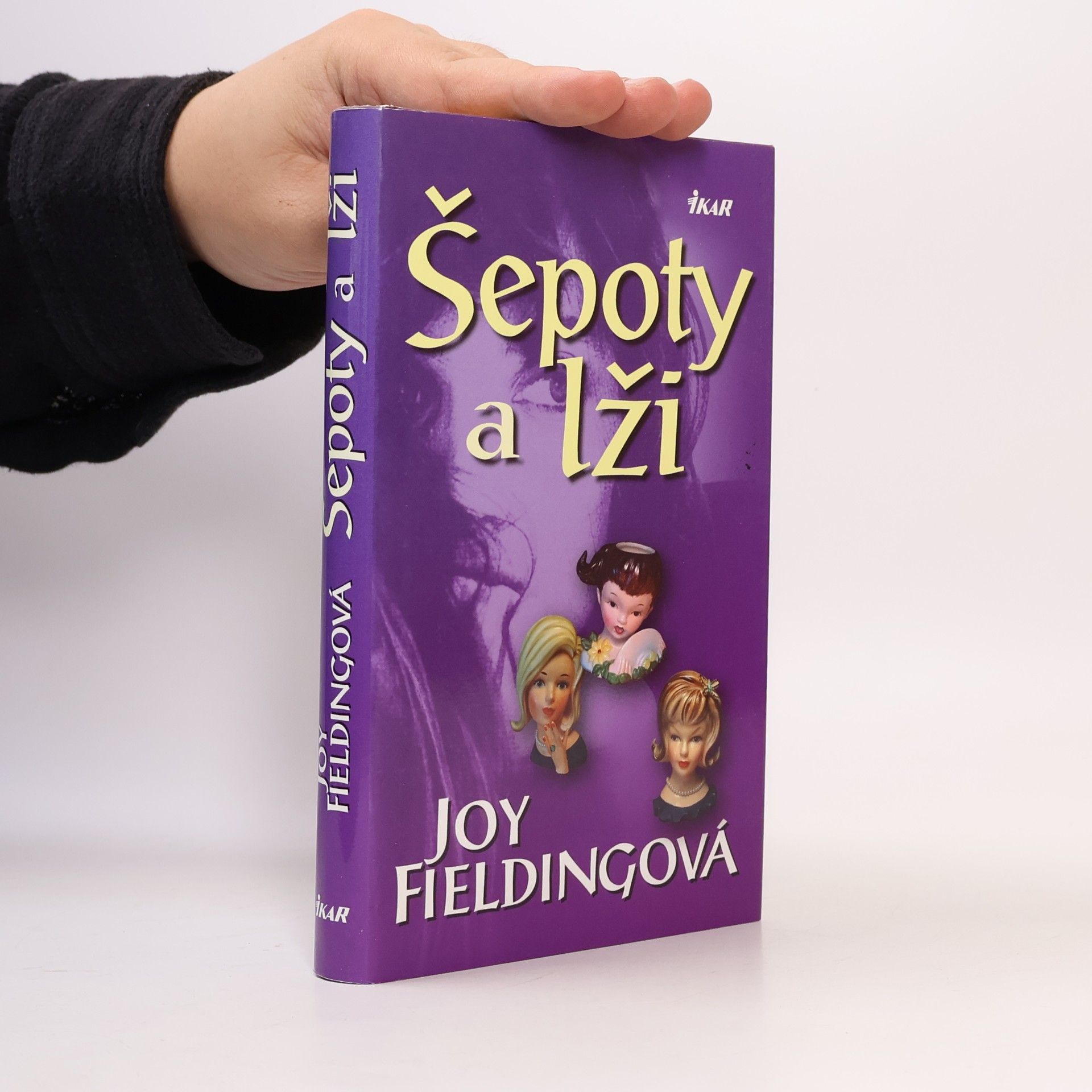 Joy Fielding Šepoty a lži