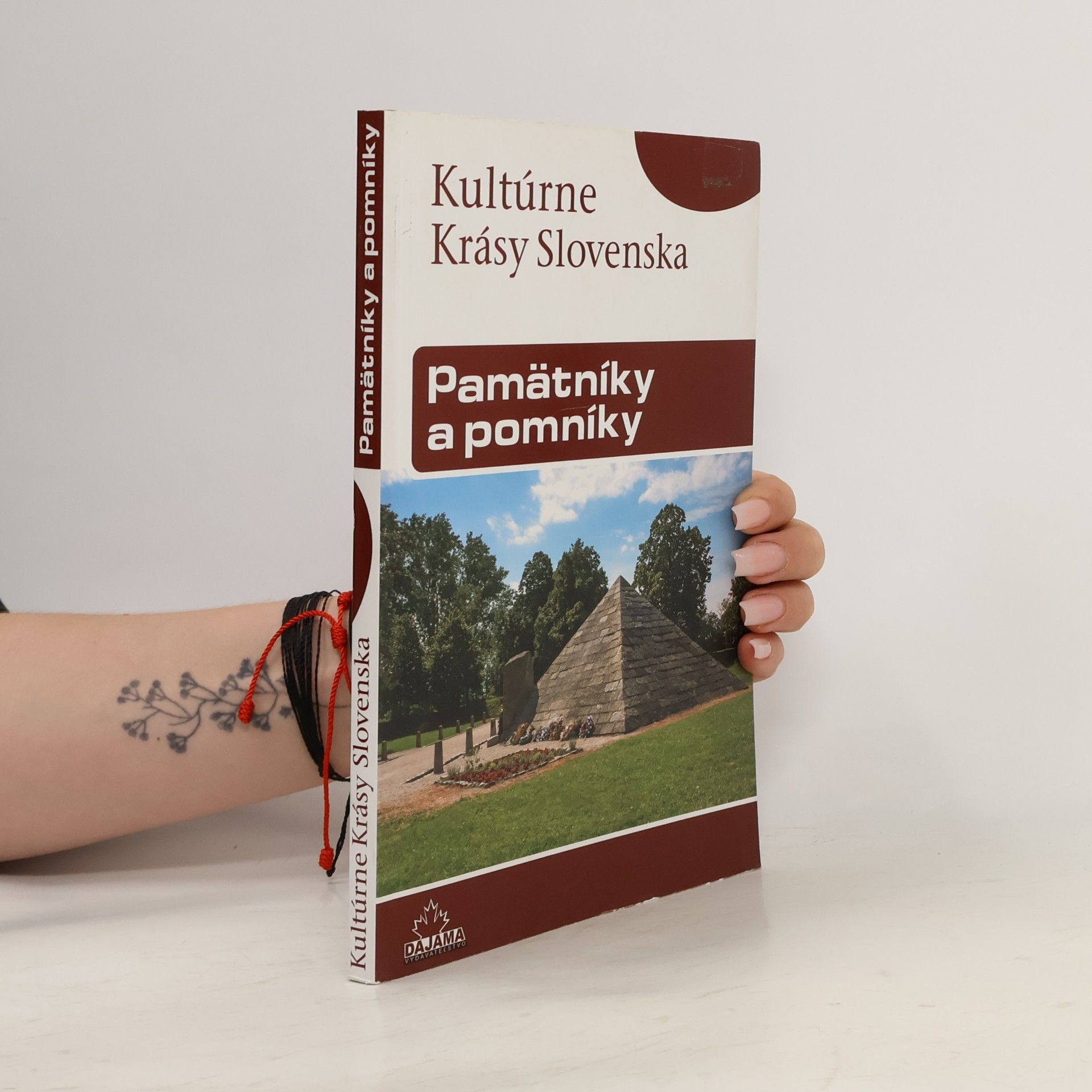 Rebecca Stephens Pamätníky a pomníky