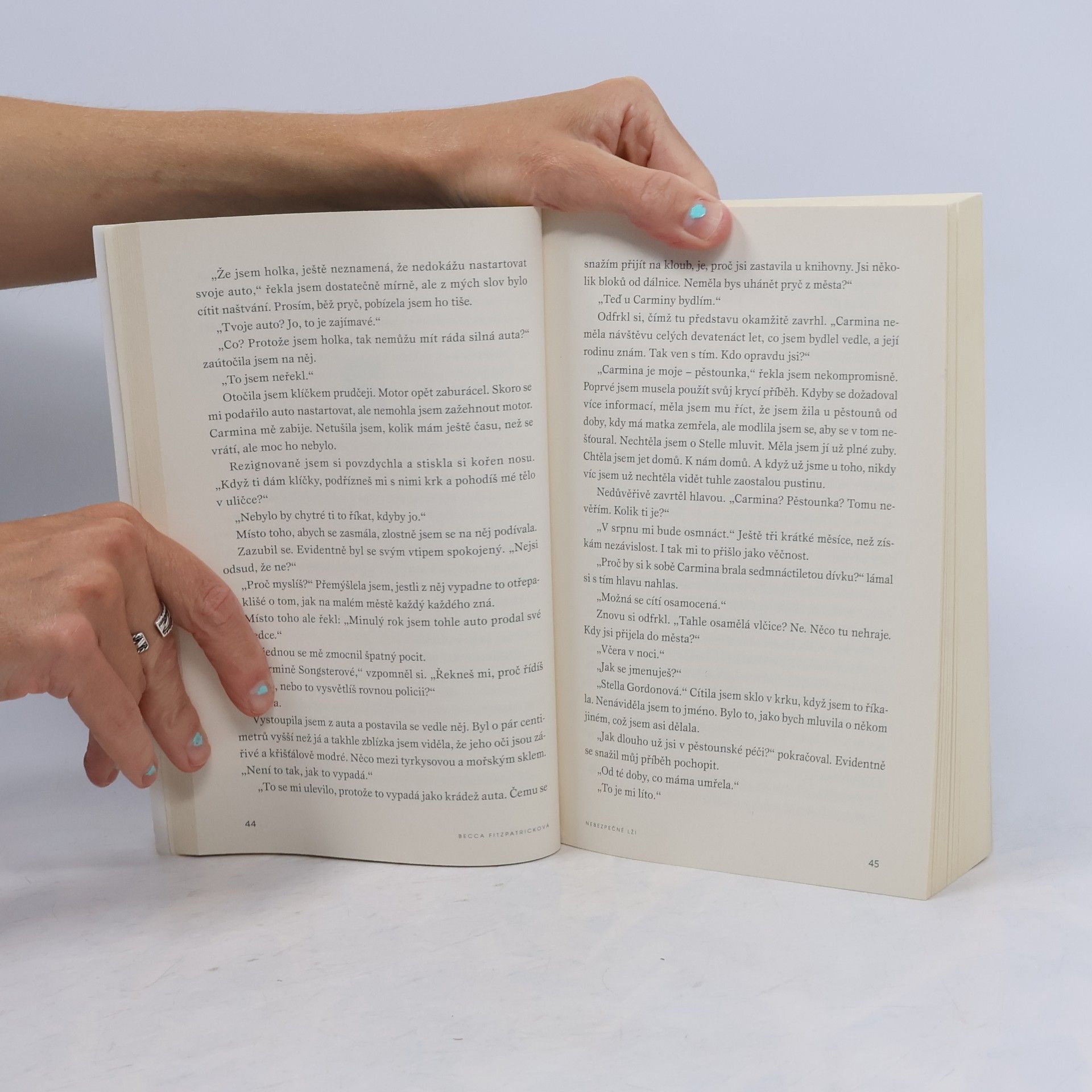 Becca Fitzpatrick Nebezpečné lži