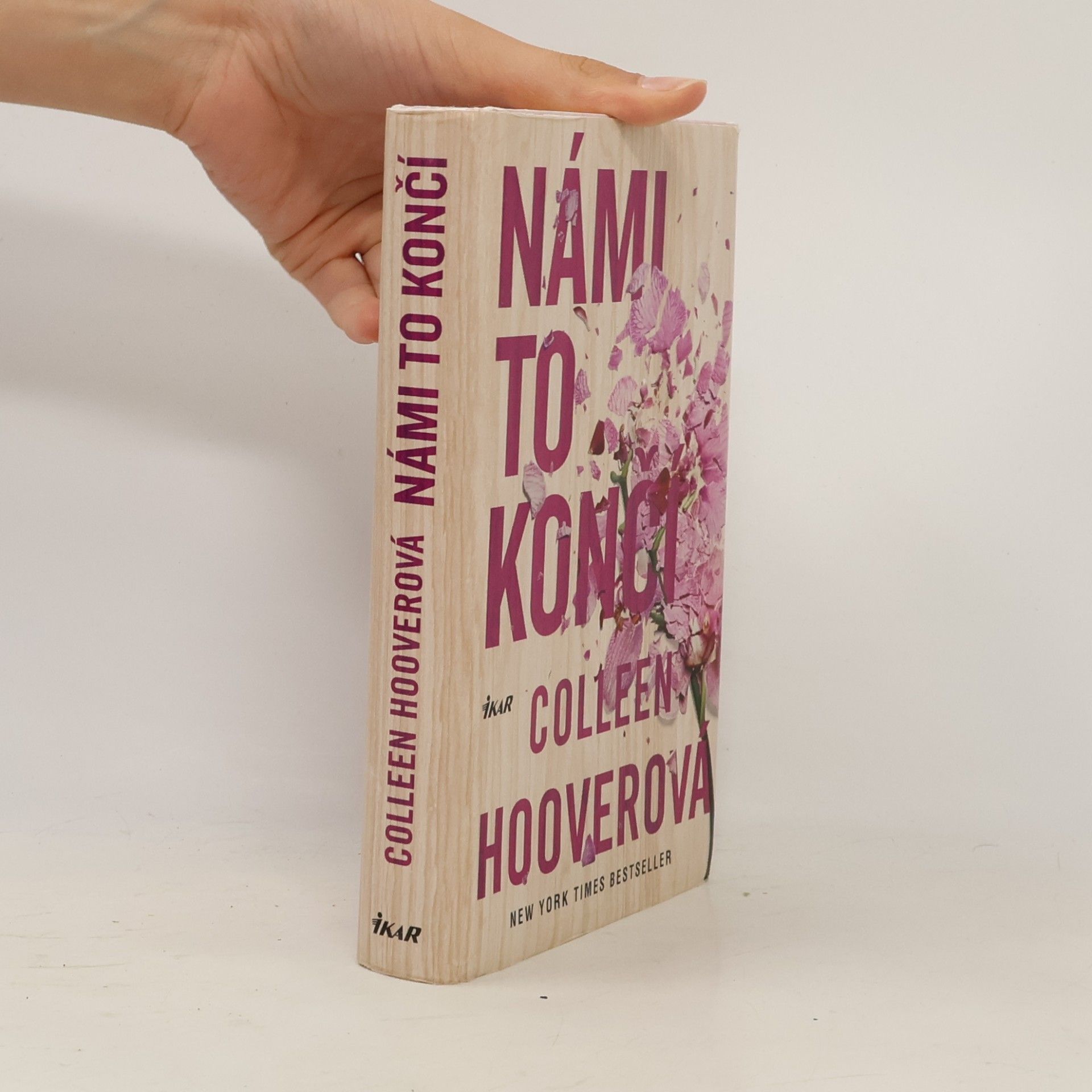 Colleen Hoover Námi to končí