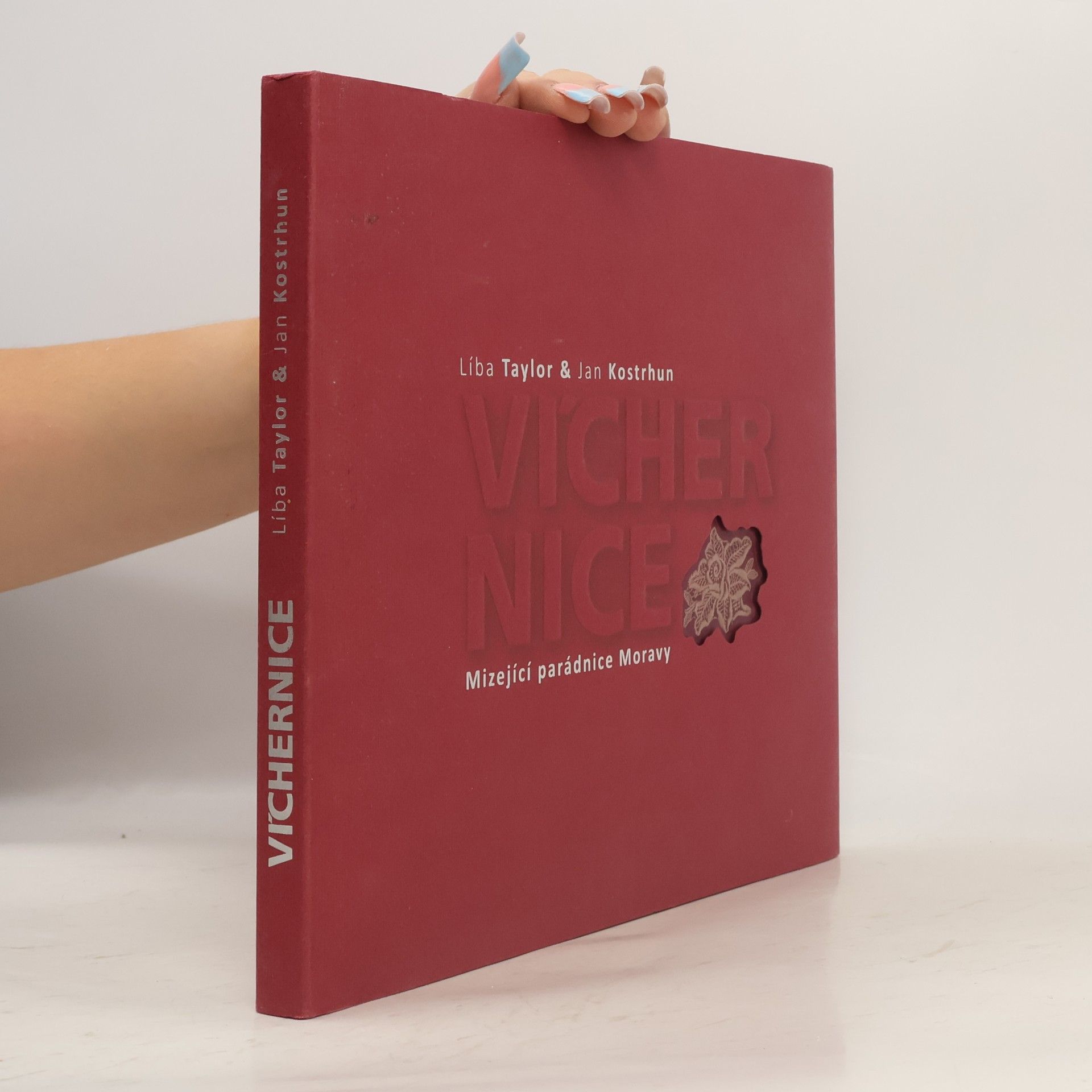 Liba Taylor Víchernice - Mizející parádnice Moravy